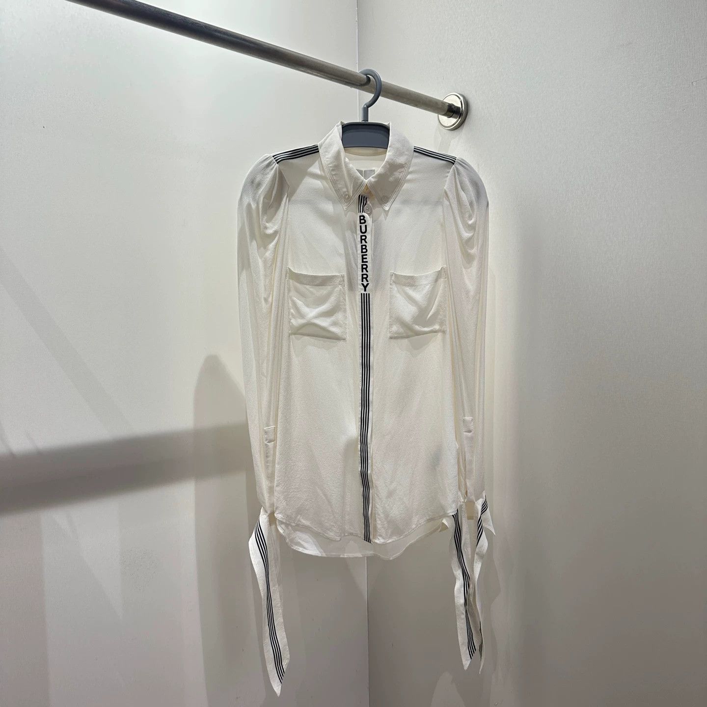 Burberry Burberry Women's Logo Striped Silk Long-Sleeve Shirt UK4 Size XS / US 0-2 / IT 36-38 - 1 Thumbnail