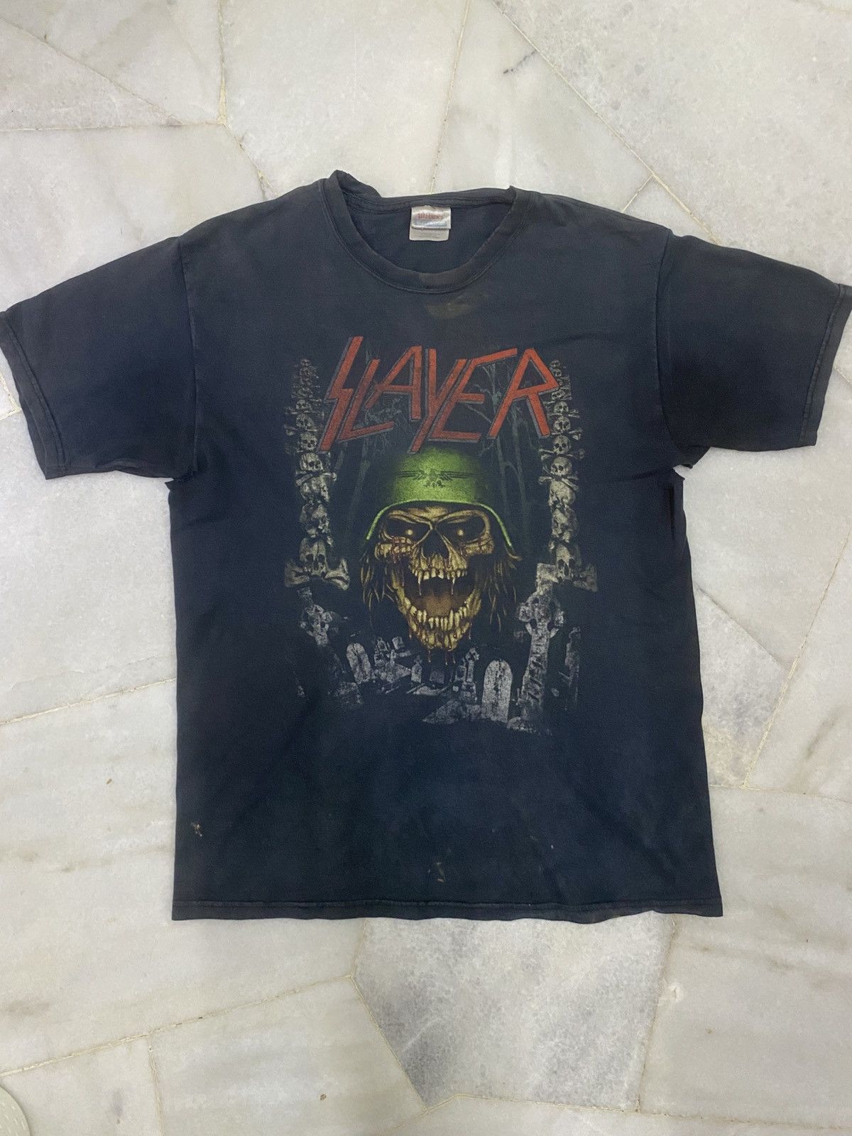 Band Tees Perfectly trashed Vintage Slayer band tee Size US M / EU 48-50 / 2 - 1 Thumbnail