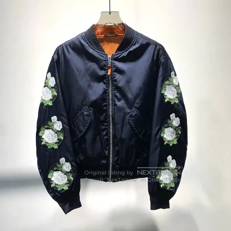 Dior Dior Navy Silk Bomber Jacket with Floral Embroidery . Size US M / EU 48-50 / 2 - 1 Thumbnail