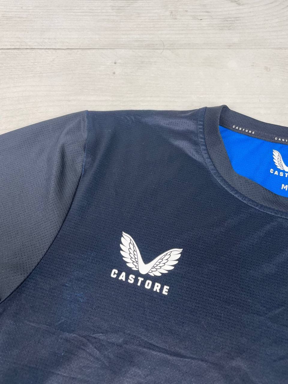Castore Glasgow Rangers 2022 2023 Training Shirt And Shorts Jersey Size US M / EU 48-50 / 2 - 9 Thumbnail