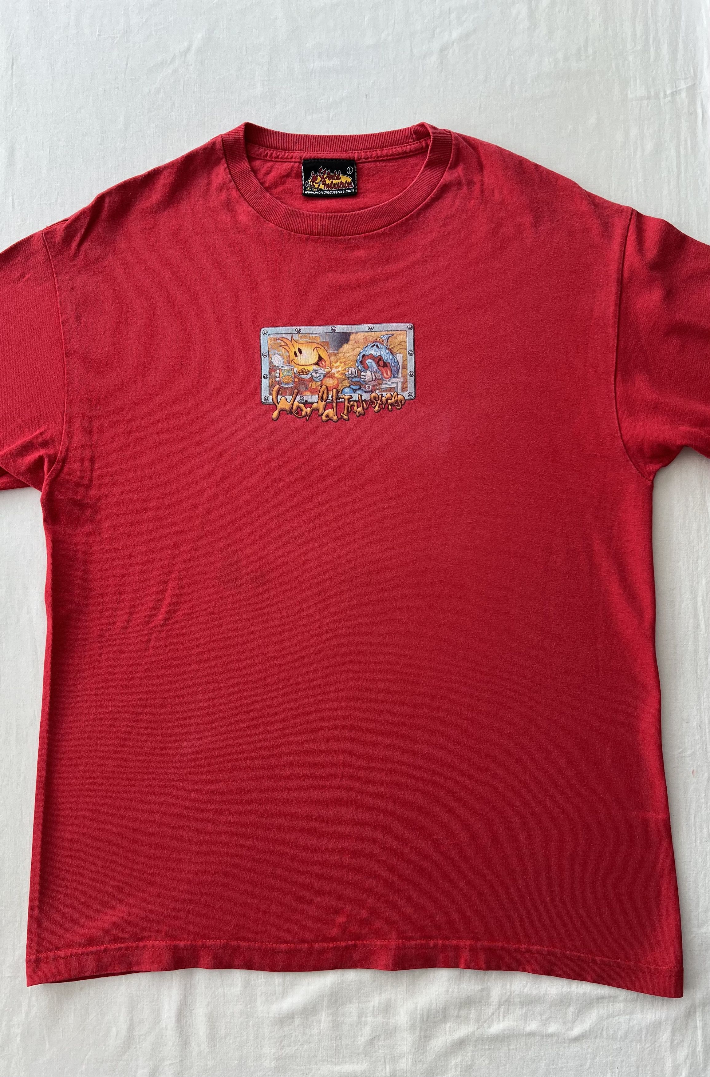 World Industries Vintage 90s World Industries Skateboards Funny Red T-shirt Size US L / EU 52-54 / 3 - 3 Thumbnail