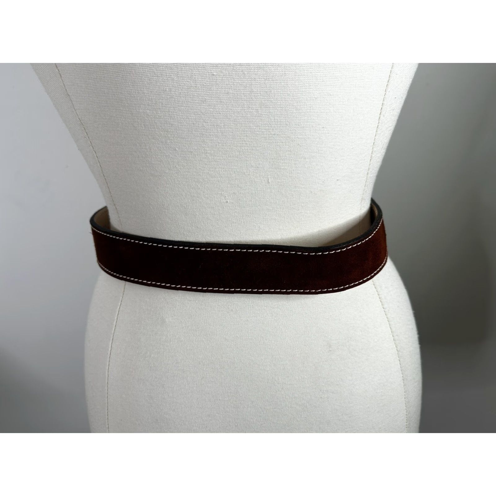 Vintage VINTAGE K-Mart Leather Belt Henry Ford Buckle Medium 34-36 Genuine Split Cow Hide Western Belt Mens N/A Size ONE SIZE - 3 Thumbnail