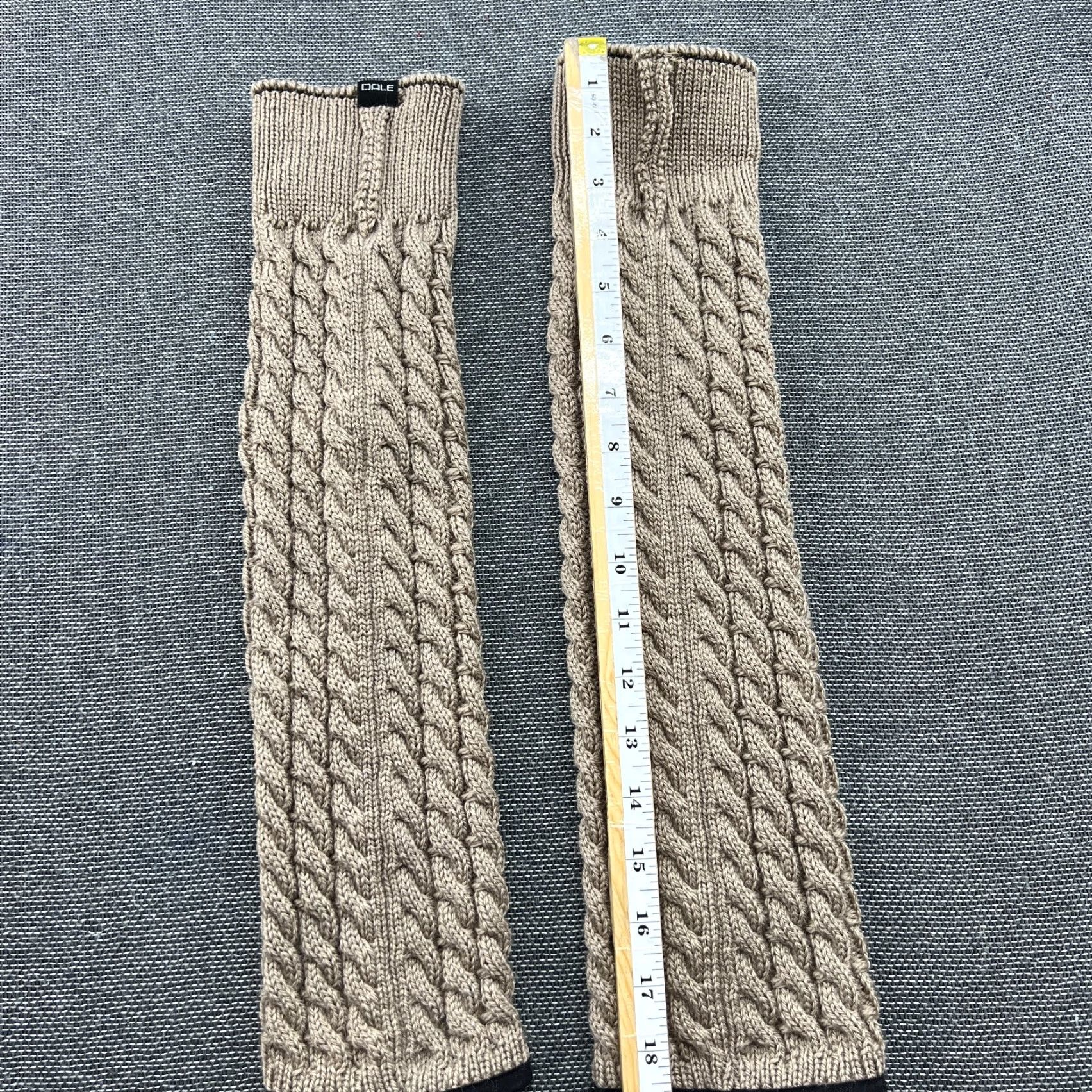 Dale Of Norway Dale of Norway Arm Warmer Beige 100% New Wool Knit Cable Knit Arms Unisex Adults One Size Wool Arm Warmer Size ONE SIZE - 4 Thumbnail