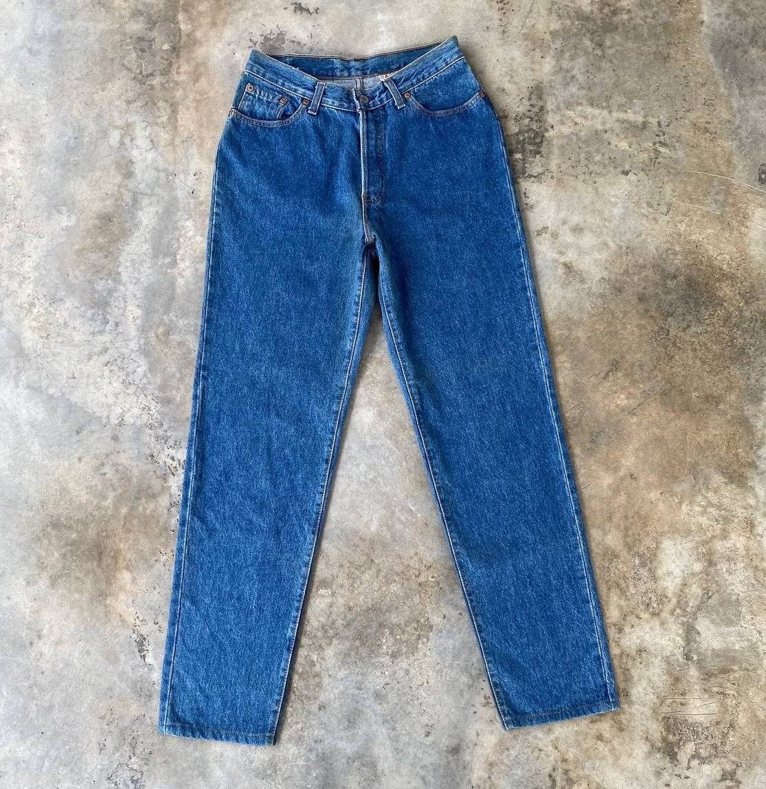Levi's Vintage Clothing VINTAGE LEVIS 501 WOMEN W28X29.5"-J8-22 Size US 28 / EU 44 - 1 Thumbnail