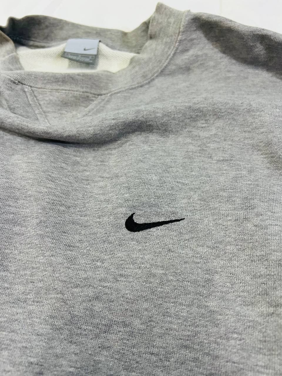 Nike × Vintage Vintage Y2K Nike Small Swoosh Logo Thrashed Sweatshirt Size US L / EU 52-54 / 3 - 5 Thumbnail
