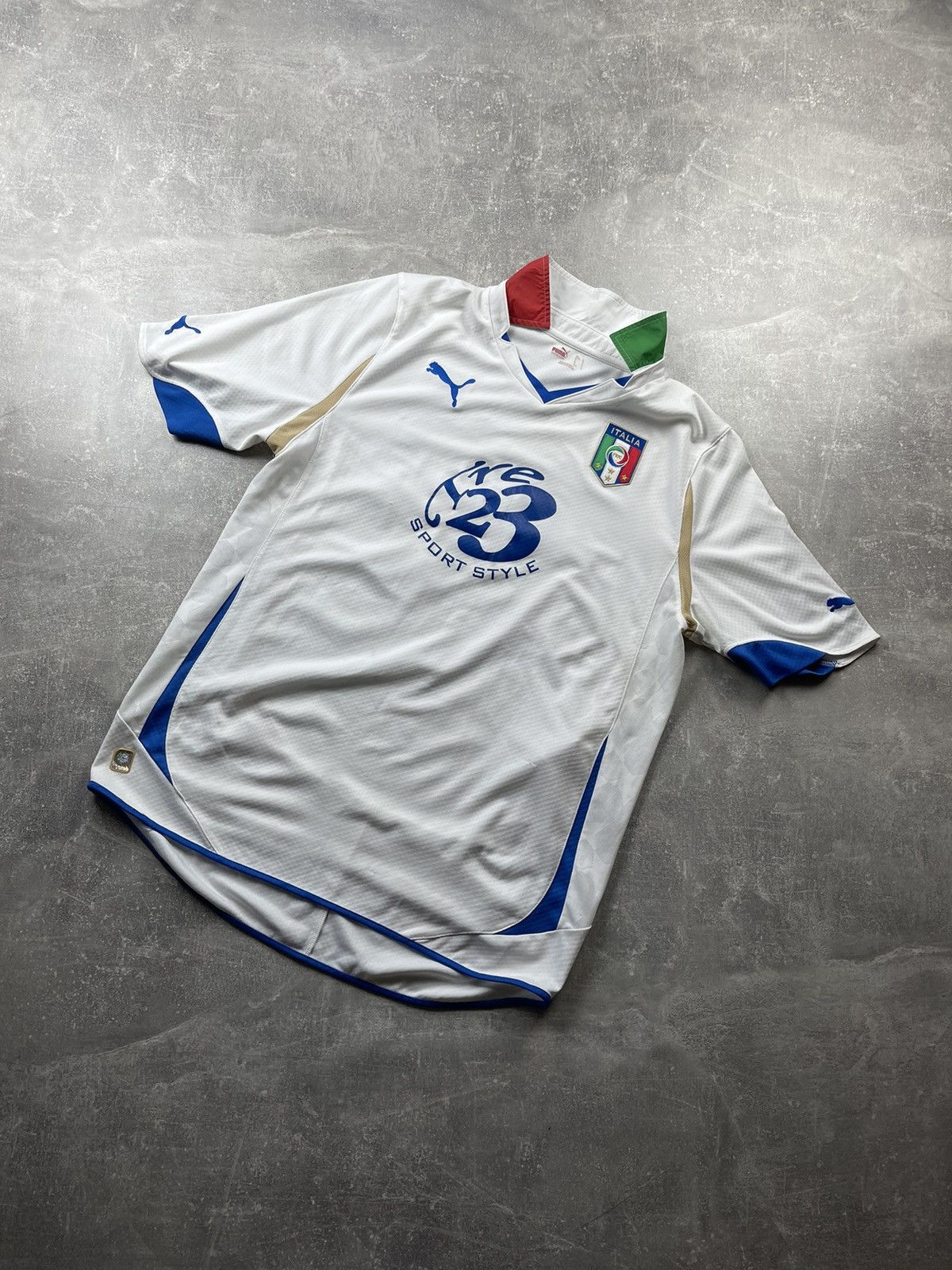 Puma PUMA Italy National Team Away Jersey n30 Nazionale Azzurra Size US L / EU 52-54 / 3 - 1 Thumbnail