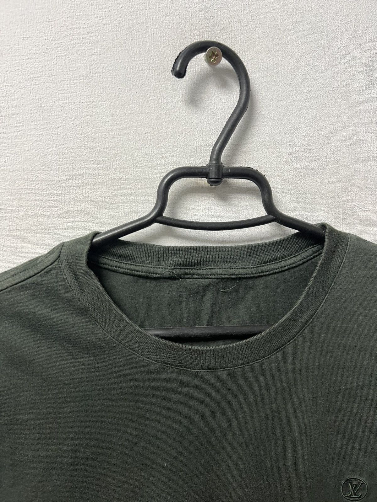 Louis Vuitton Louis Vuitton Luxury T-shirt Green Size M Size US M / EU 48-50 / 2 - 6 Thumbnail