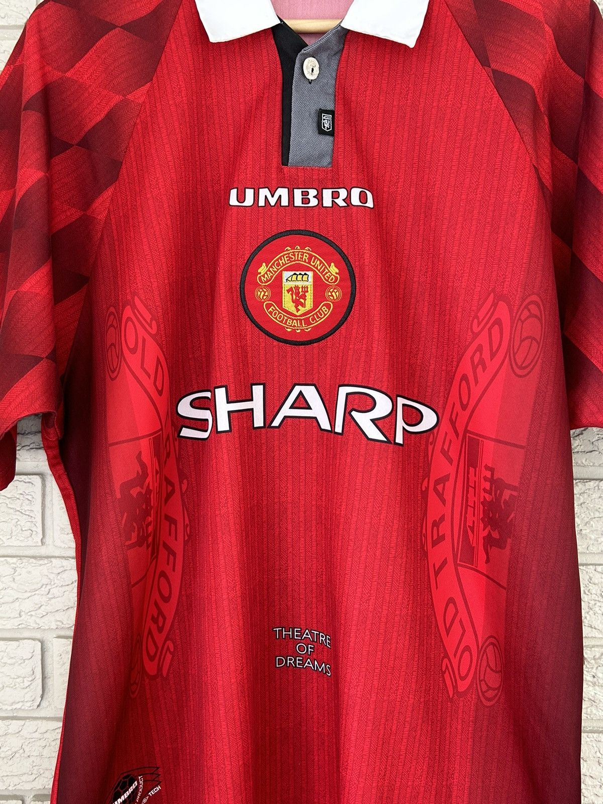 Umbro Vintage Umbro Manchester United 1996 Collared Soccer Jersey Size US XL / EU 56 / 4 - 5 Thumbnail