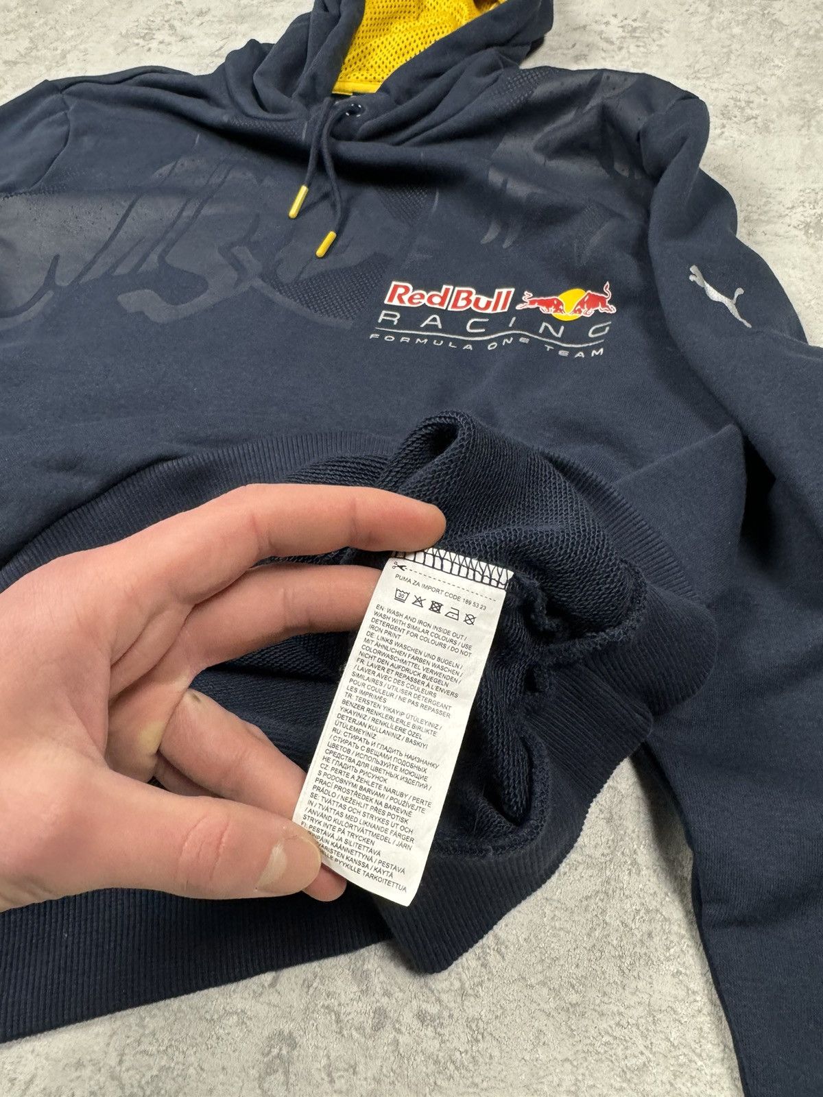 Red Bull Puma Red Bull Racing Formula One Team Hoodie Big Logo SizeXL Size US XL / EU 56 / 4 - 14 Thumbnail