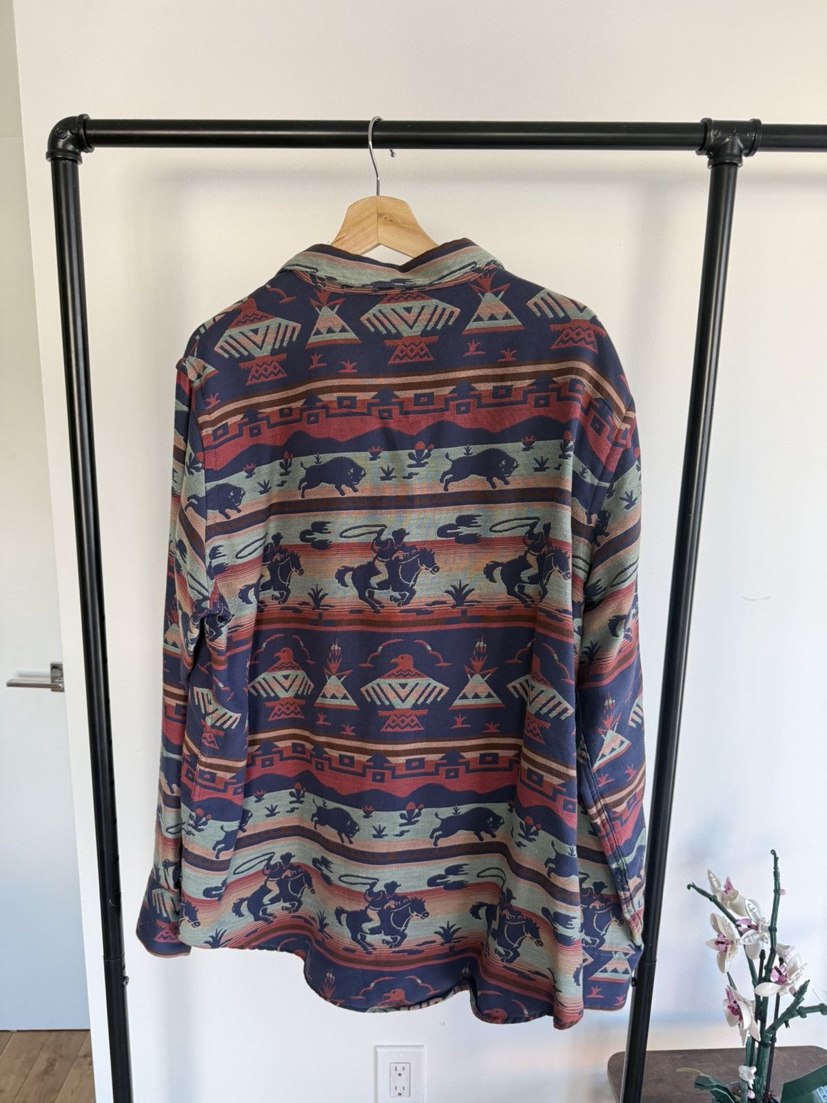 Polo Ralph Lauren Polo Ralph Lauren Indian Aztec Western Bison Rodeo Shirt Men Size US XL / EU 56 / 4 - 2 Thumbnail