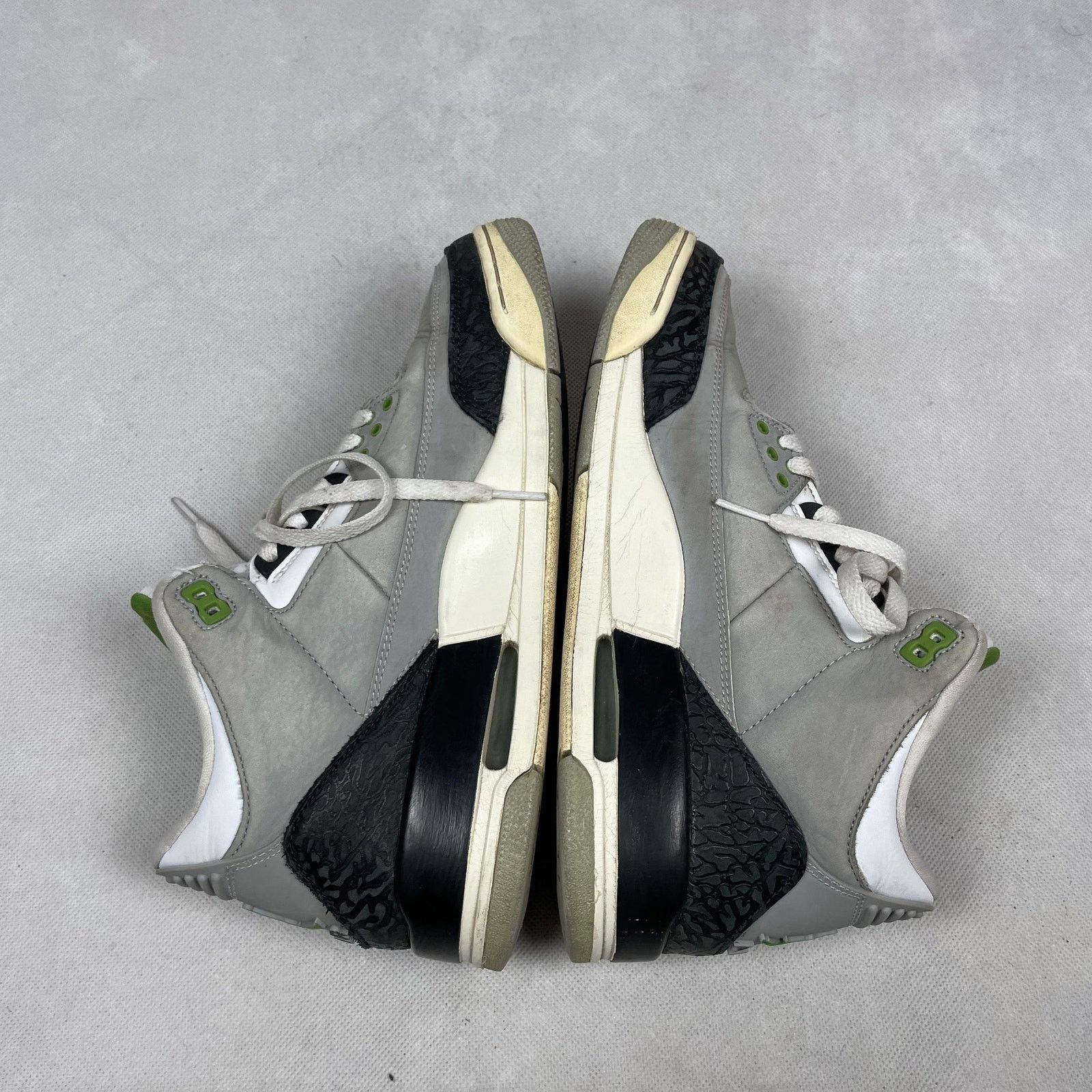 Jordan Brand Air Jordan 3 Retro Chlorophyll 136064-006 Men Basketball 9.5 Size US 9.5 / EU 42-43 - 3 Thumbnail