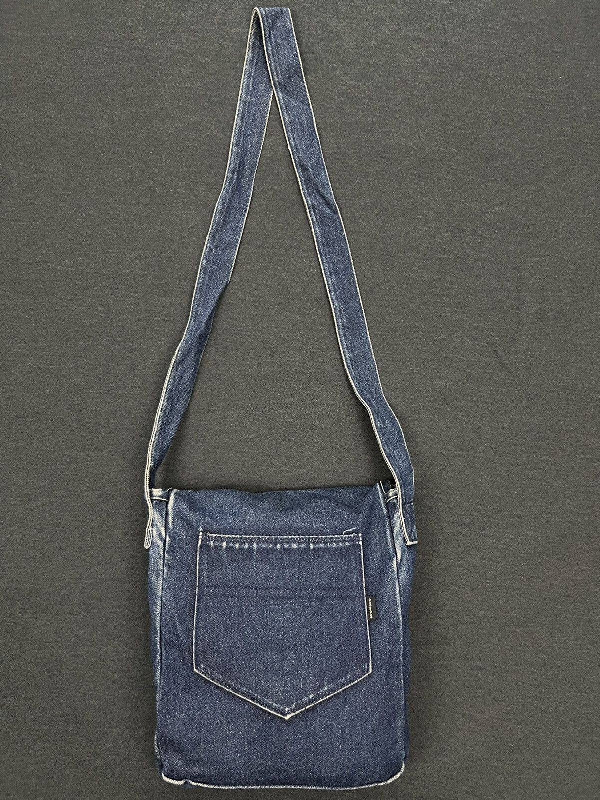 Japanese Brand Olive des Olive Denim Sling Bag Size ONE SIZE - 2 Thumbnail