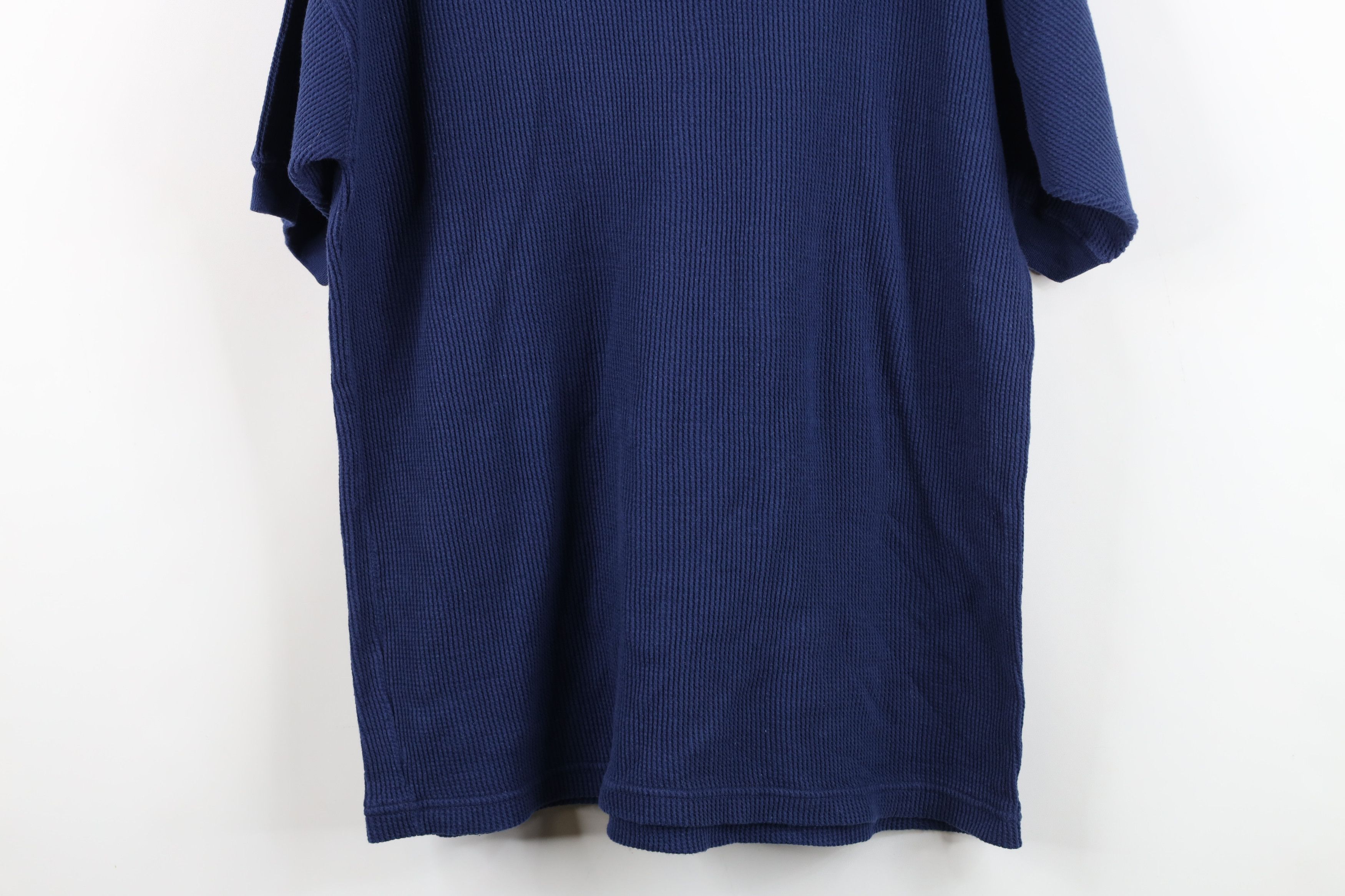 Vintage Vintage 90s Streetwear Thermal Waffle Knit Henley T-Shirt Size US L / EU 52-54 / 3 - 11 Thumbnail