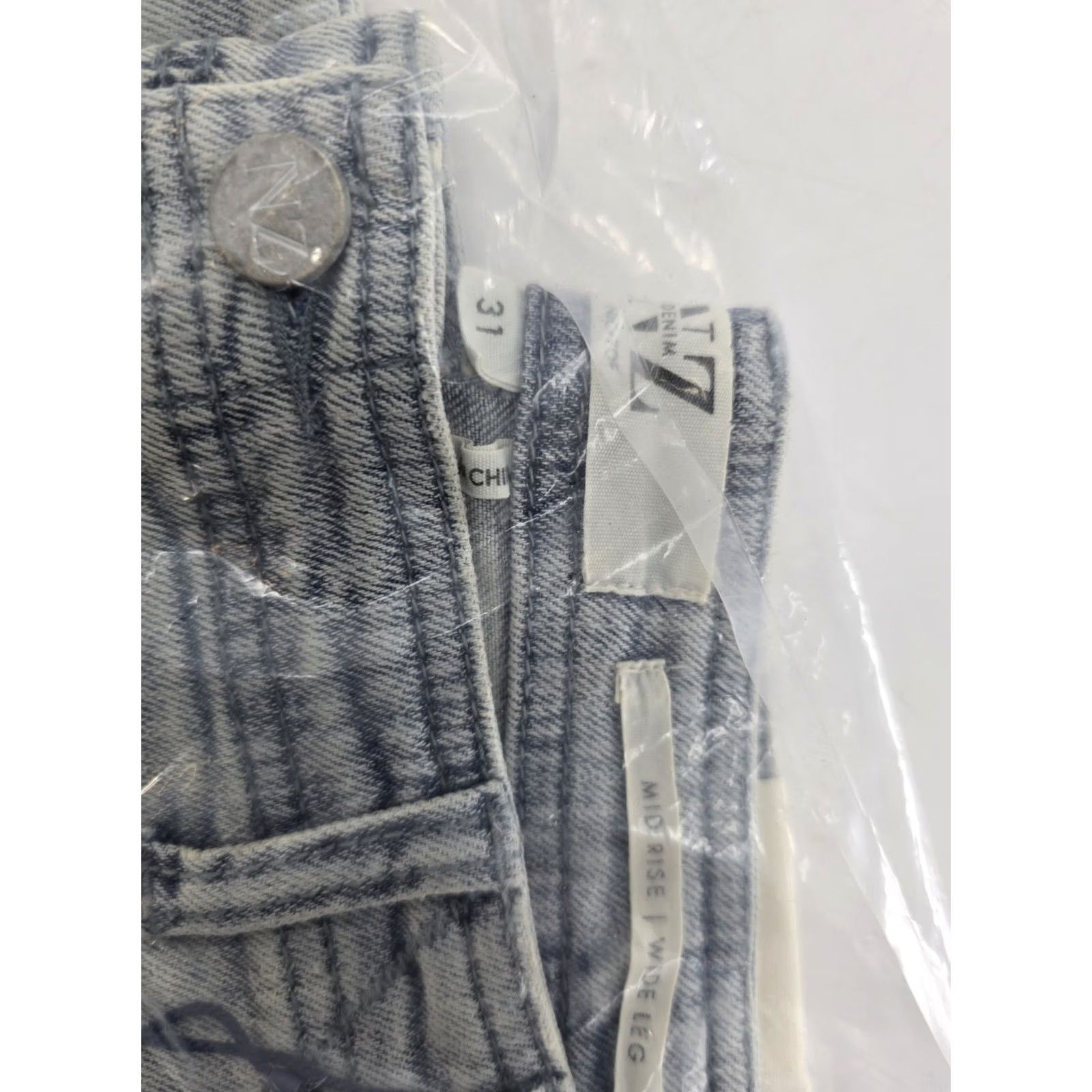 NIC+ZOE NIC+ZOE Jeans Women’s Mid Rise Wide-Leg Crop - Light Blue - Size 31 XS? Size 24" / US 00 / IT 34 - 6 Thumbnail