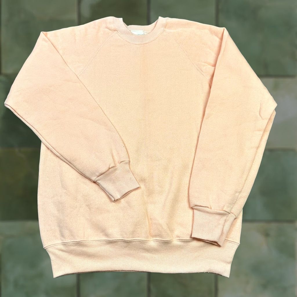 Vintage VINTAGE Bassett Walker Raglan Crewneck Sweatshirt Adult M 50/50 Cotton Polyester Pastel Orange 90s Mens Womens Unisex Sweatshirt Size US M / EU 48-50 / 2 - 1 Thumbnail