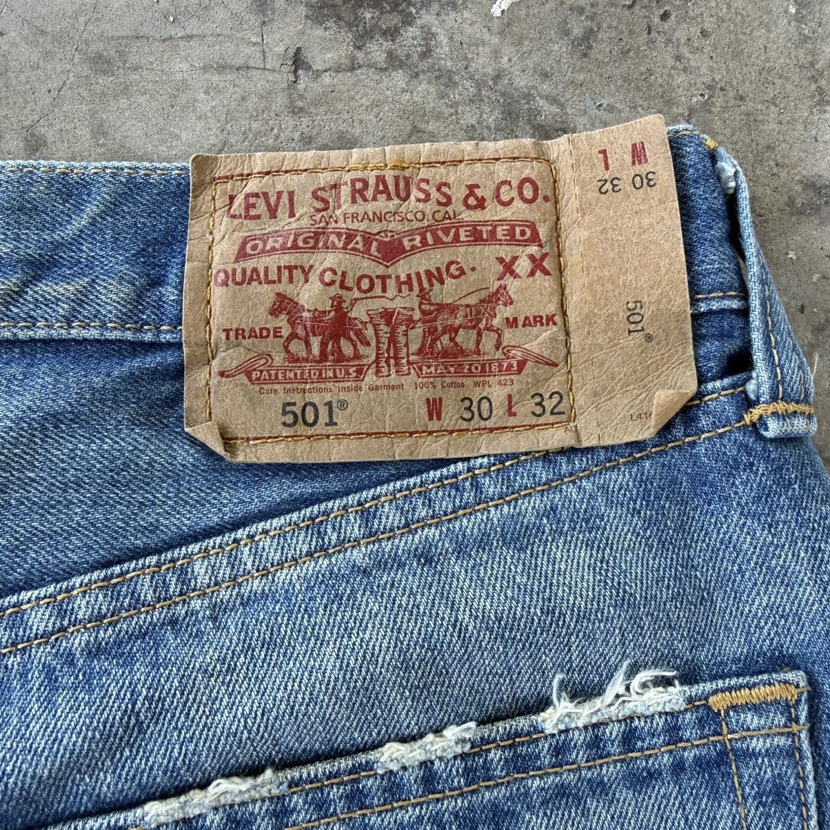 Levi's Vintage Clothing W30 Vintage Levi's 501 Faded Mud Wash Denim Jean Pants Size US 30 / EU 46 - 14 Thumbnail