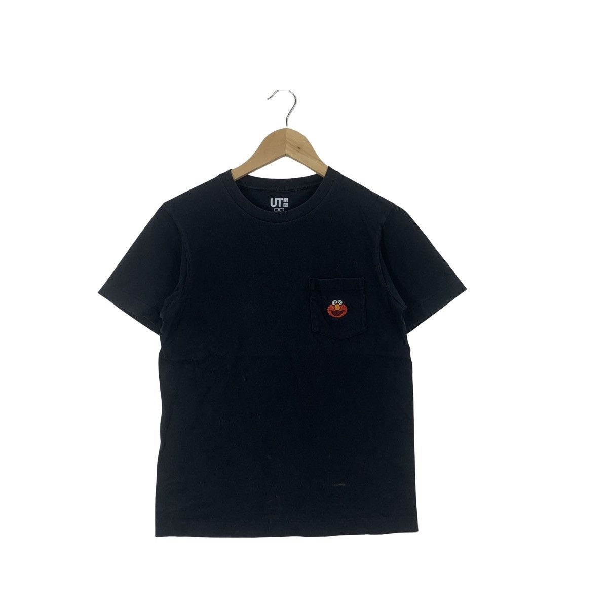 Kaws KAWS x UNIQLO Sesame Street Companion Collection Tee Shirt Size US XS / EU 42 / 0 - 1 Thumbnail