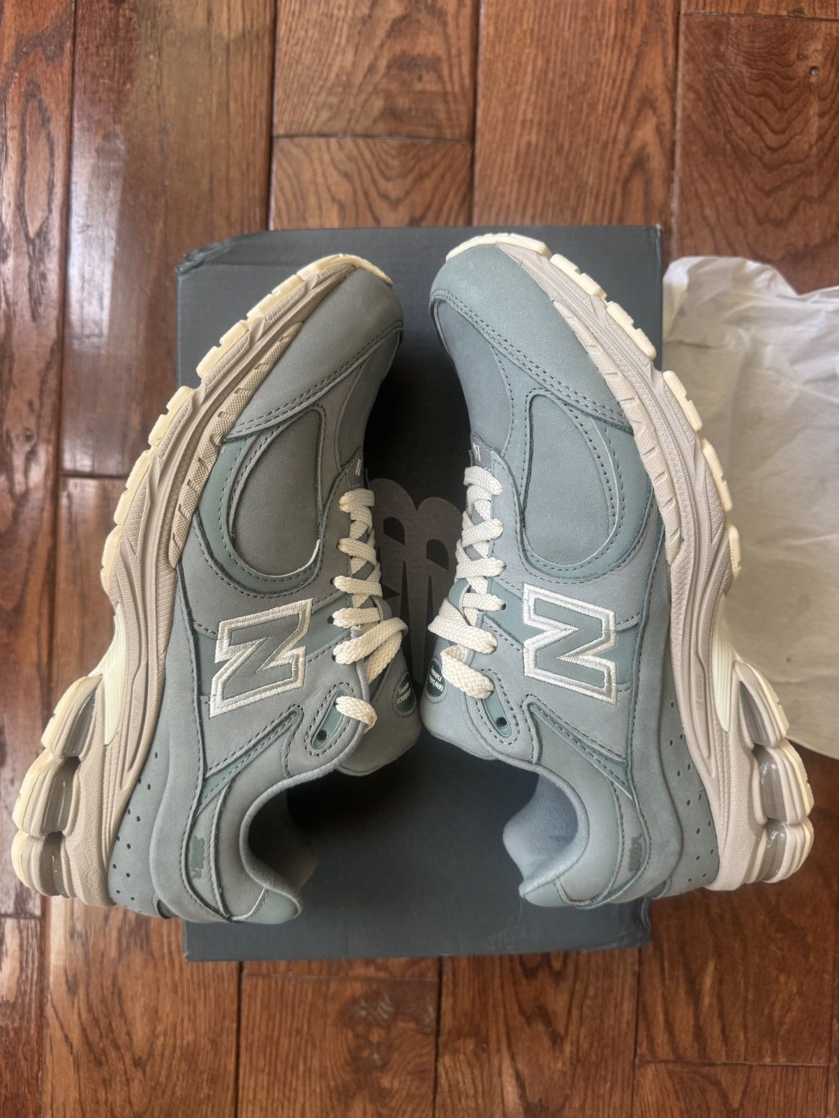 Kith × New Balance Kith New Balance 2002R Pistachio Size US 8.5 / EU 41-42 - 7 Thumbnail