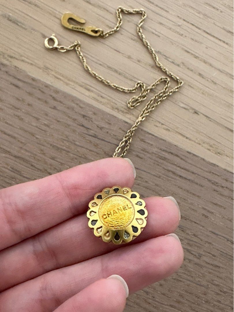 Fall Winter 1999 Chanel Rhinestone Flower Necklace