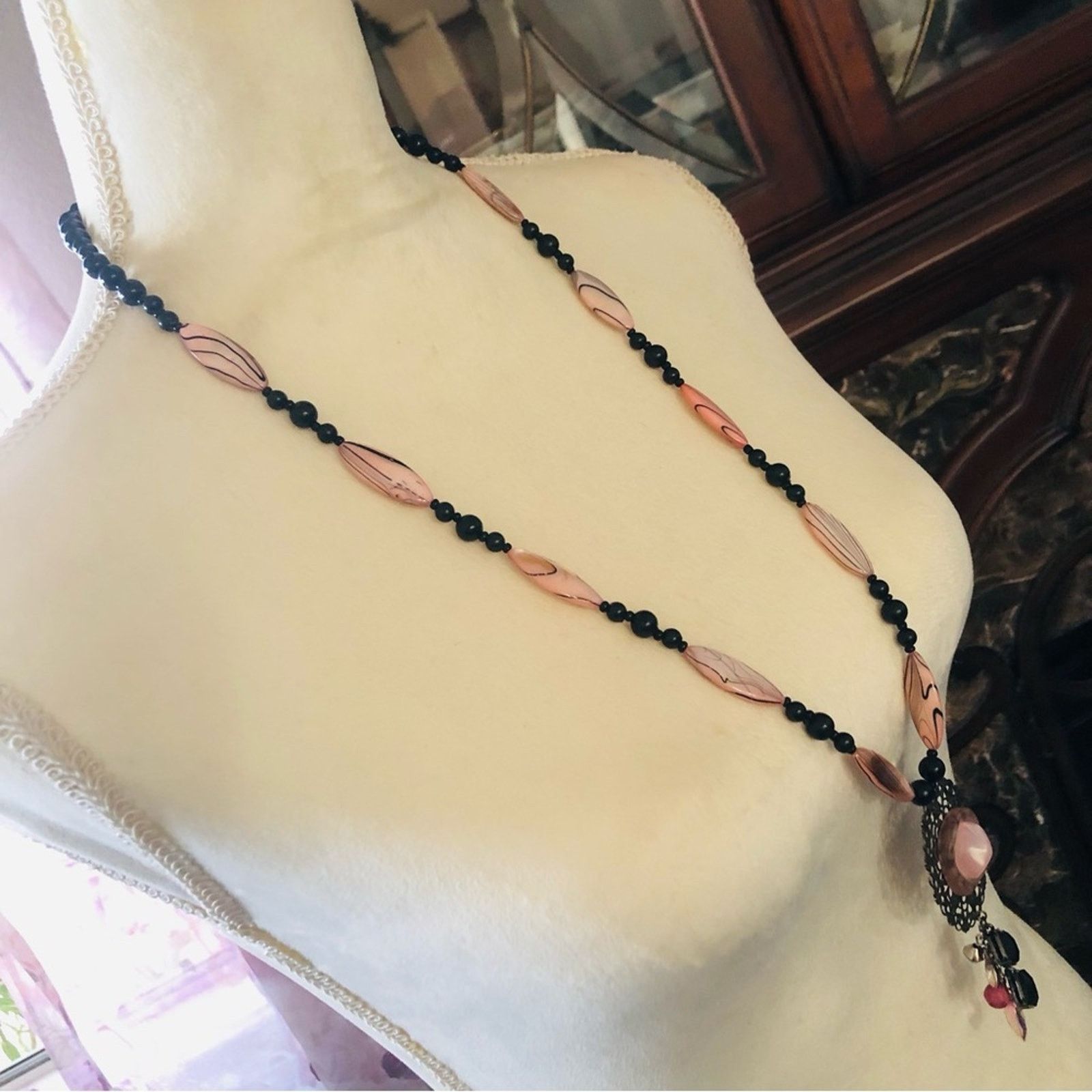 Handmade Handcrafted repurpose natural shell beaded pendant necklace Size ONE SIZE - 3 Thumbnail
