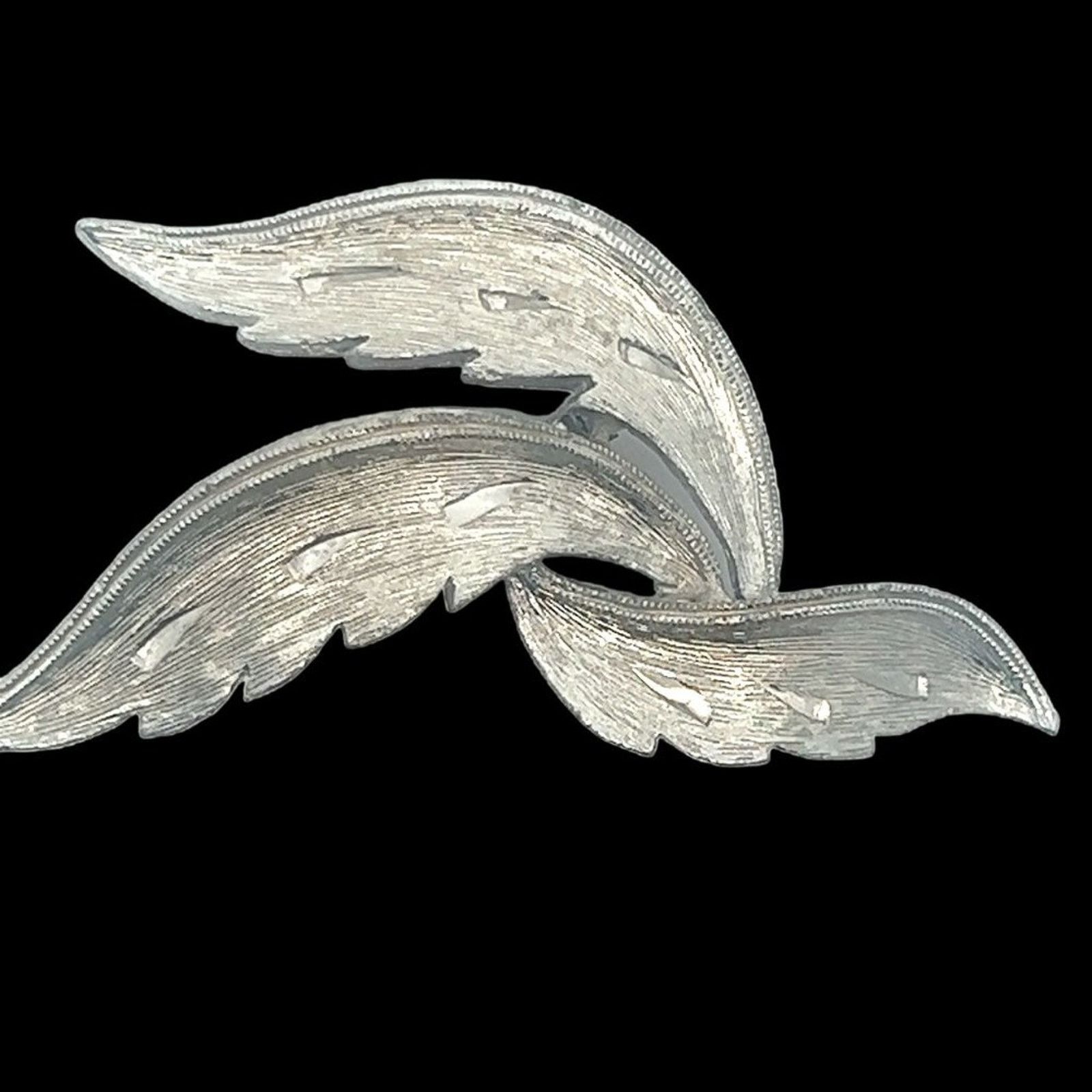 & Other Stories Vintage - JJ (Jonette Company) -Silvertone Three Leaf Brooch Size ONE SIZE - 1 Thumbnail