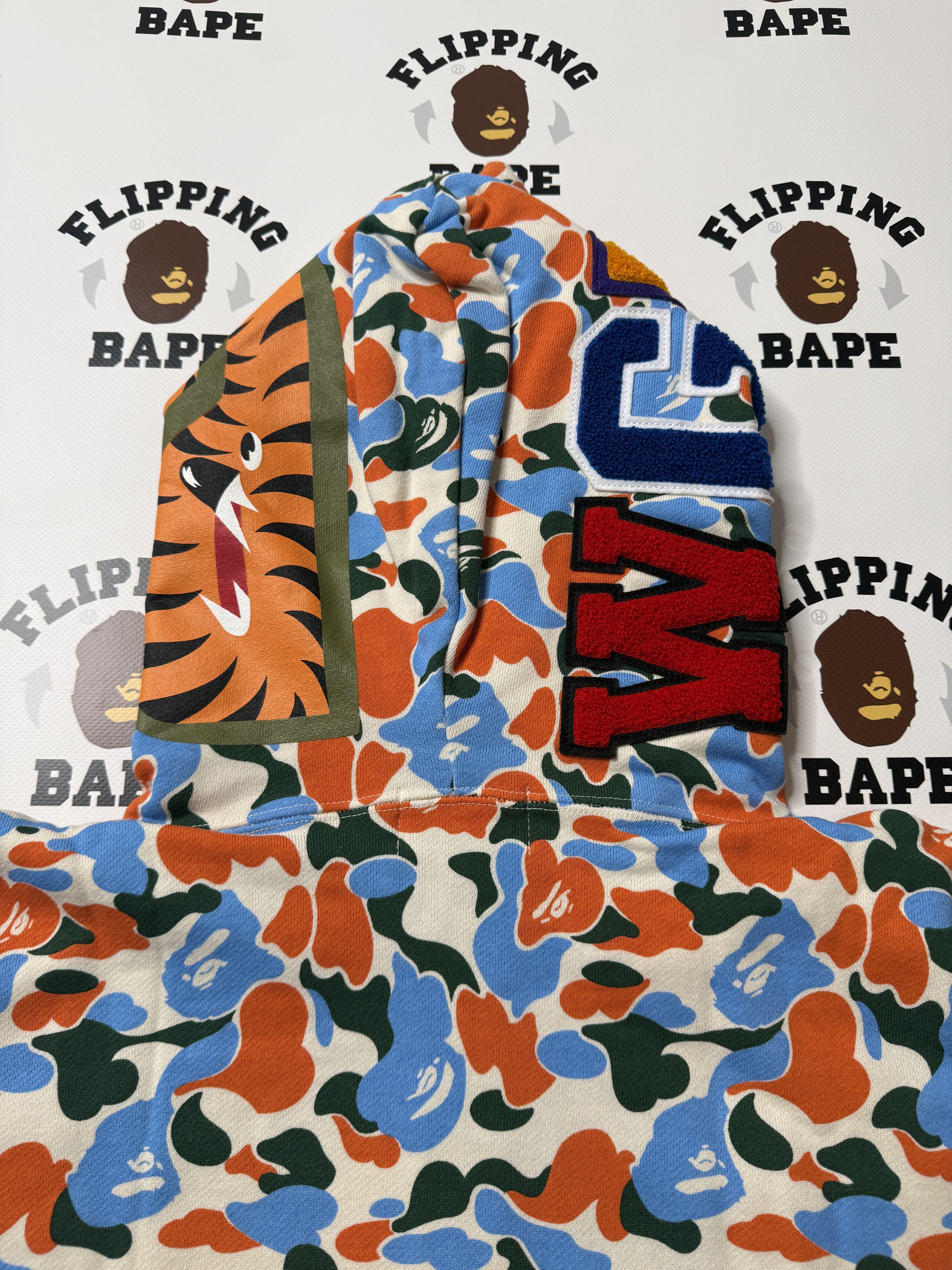 Bape BAPE STORE INDONESIA SHARK FULL ZIP HOODIE (2023) Size US M / EU 48-50 / 2 - 6 Thumbnail