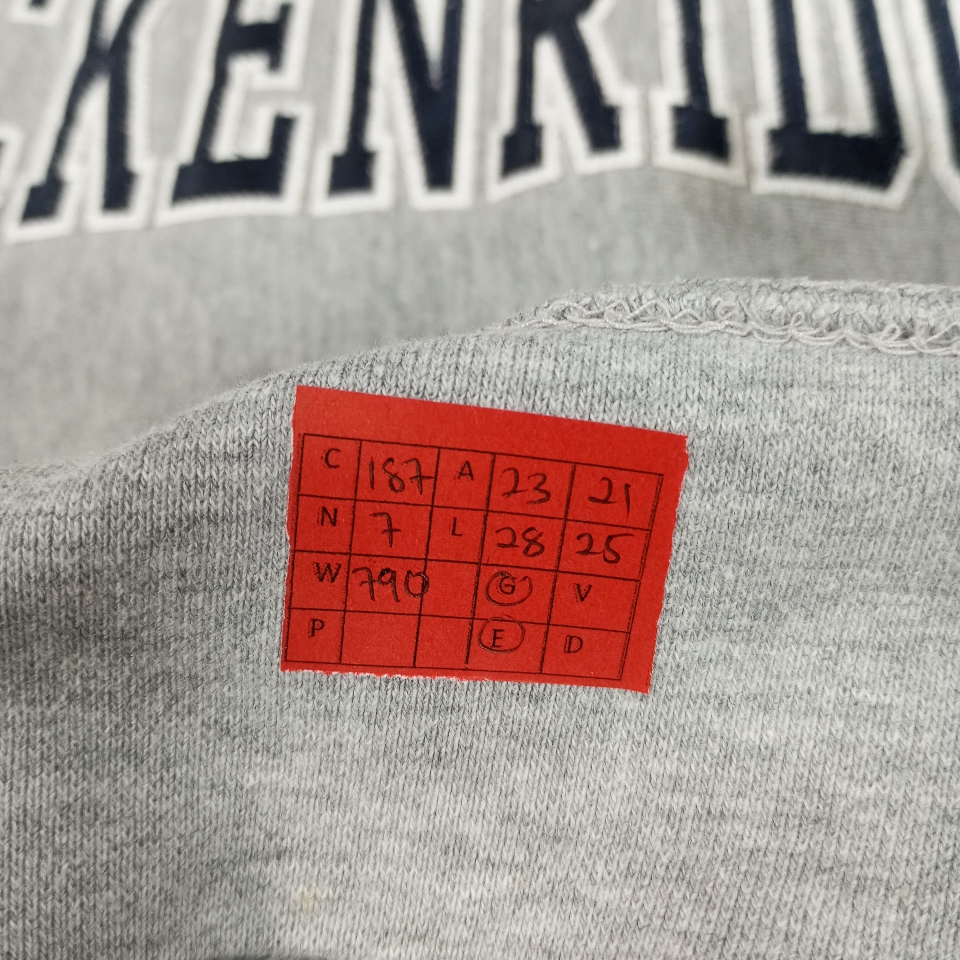 Vintage Breckenridge Center Spellout Design Streetwear Hoodies Size US L / EU 52-54 / 3 - 7 Thumbnail