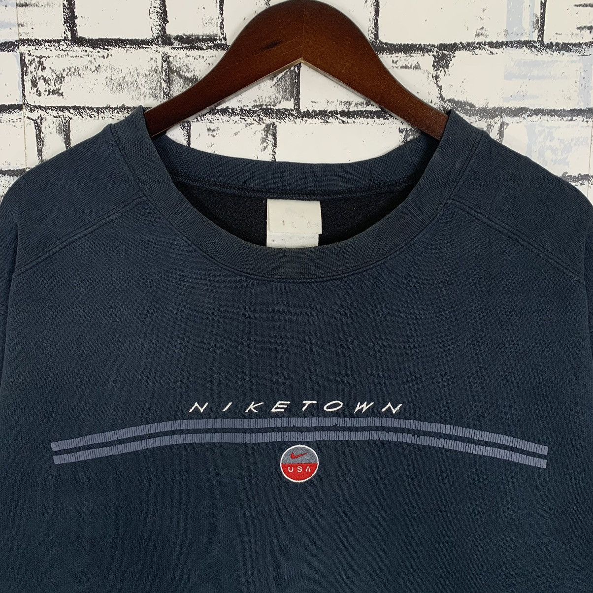 Nike × Vintage Sportwear Vintage Nike Town U.S.A Sweatshirt Crewneck Size US XL / EU 56 / 4 - 2 Thumbnail