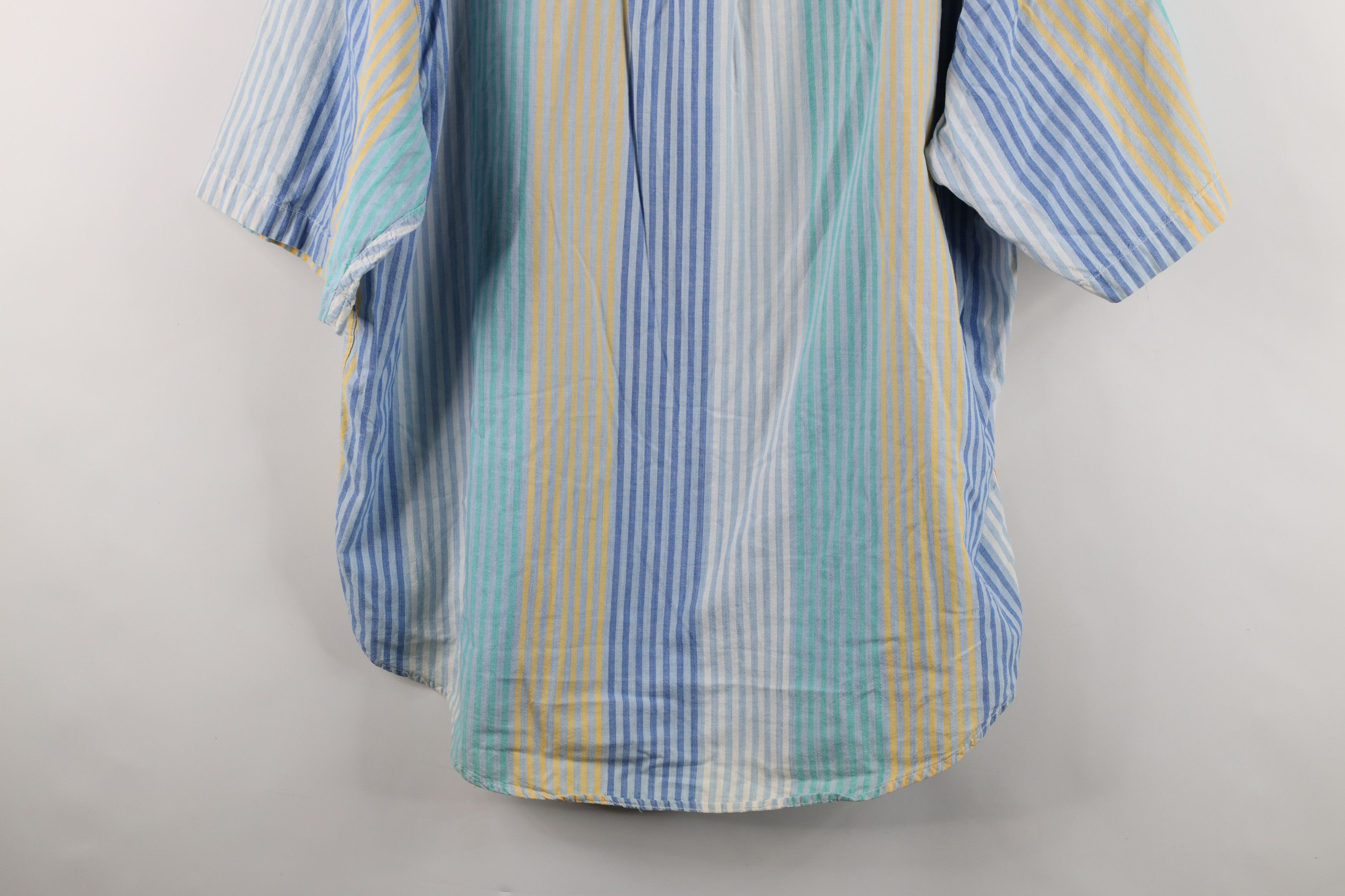 Vintage Vintage 90s Streetwear Short Sleeve Button Down Shirt Size US XL / EU 56 / 4 - 13 Thumbnail
