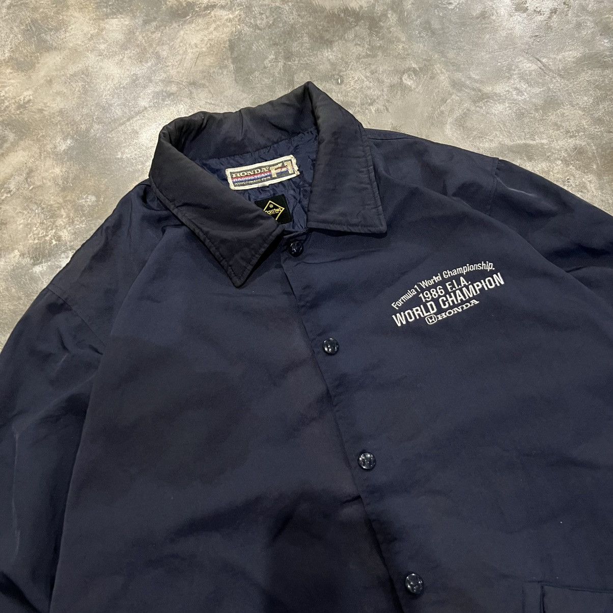 Honda Vintage 80s Honda Racing Team World Champion F.I.A Jacket Size US L / EU 52-54 / 3 - 4 Thumbnail