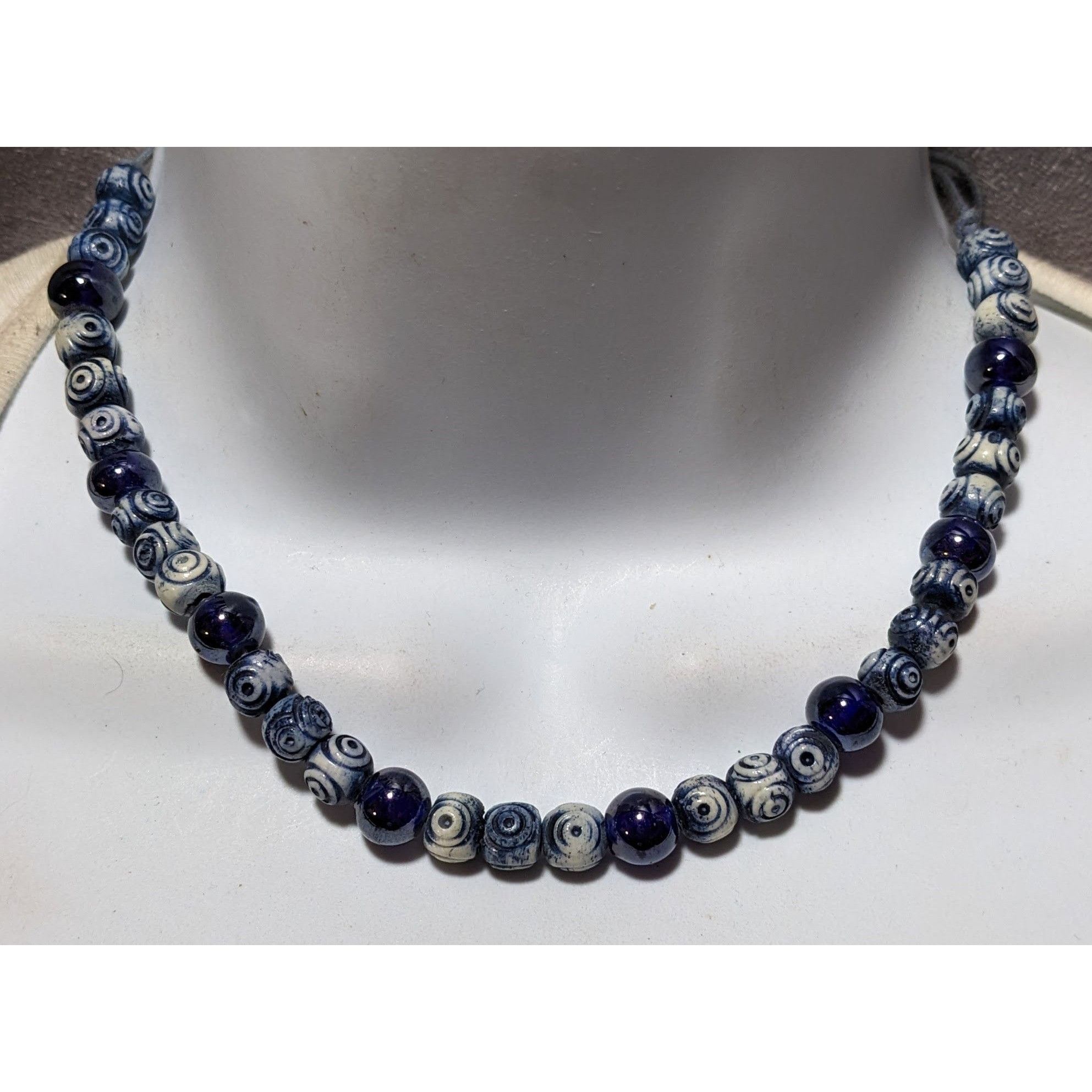 Other Retro Blue And White Beaded Cord Necklace Size ONE SIZE - 5 Thumbnail