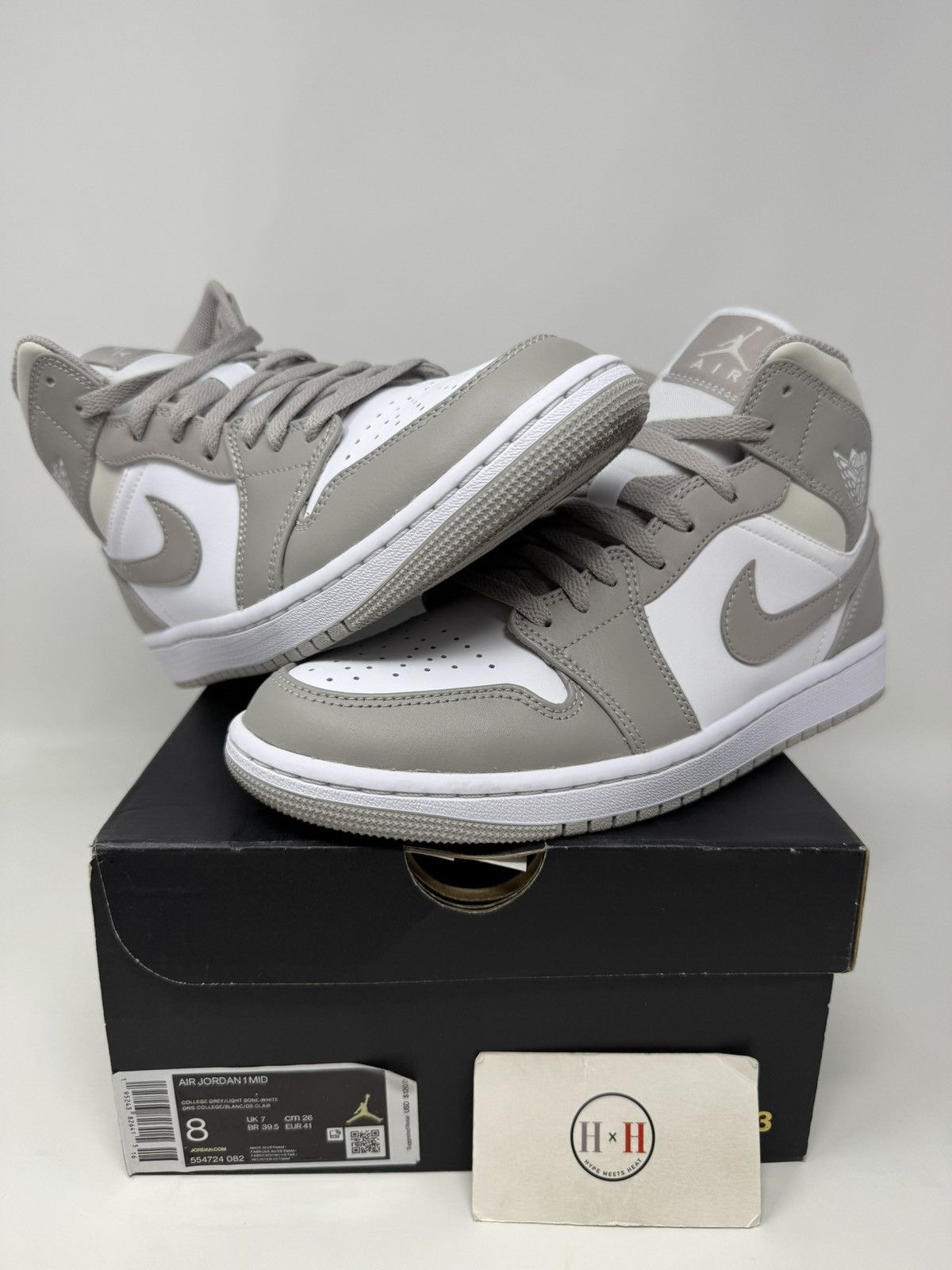 Nike Air Jordan 1 Mid Linen College Grey Nike Air Jordan 1 Mid 
