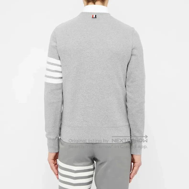 Thom Browne Thom Browne Four stripes sweater Size US L / EU 52-54 / 3 - 3 Thumbnail