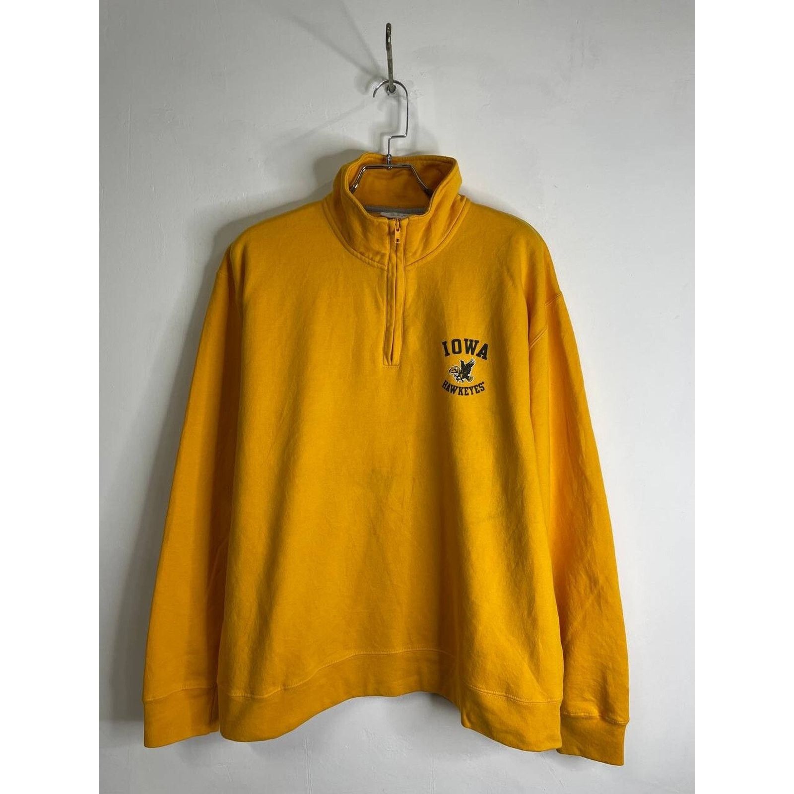 Champion Vintage Champion Iowa Hawkeyes Quarter-Zip Sweatshirt XL Size US XL / EU 56 / 4 - 1 Thumbnail