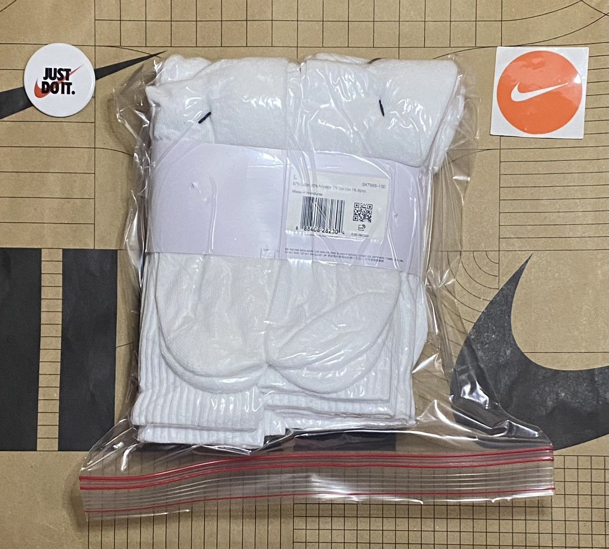 Nike Nike dri-fit everyday crew socks Size ONE SIZE - 8 Thumbnail