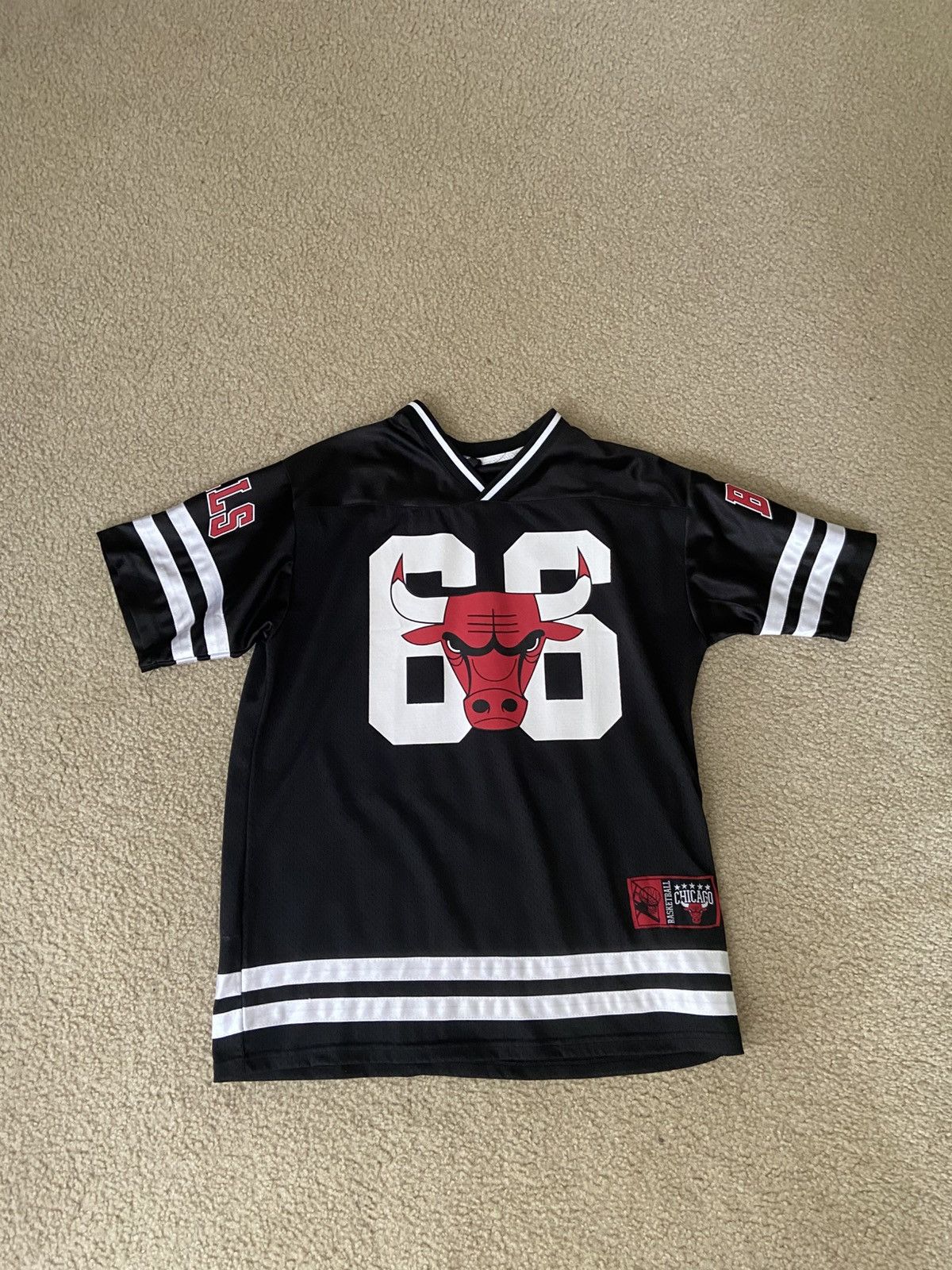 NBA Official NBA Chicago bulls jersey Size US M / EU 48-50 / 2 - 1 Thumbnail