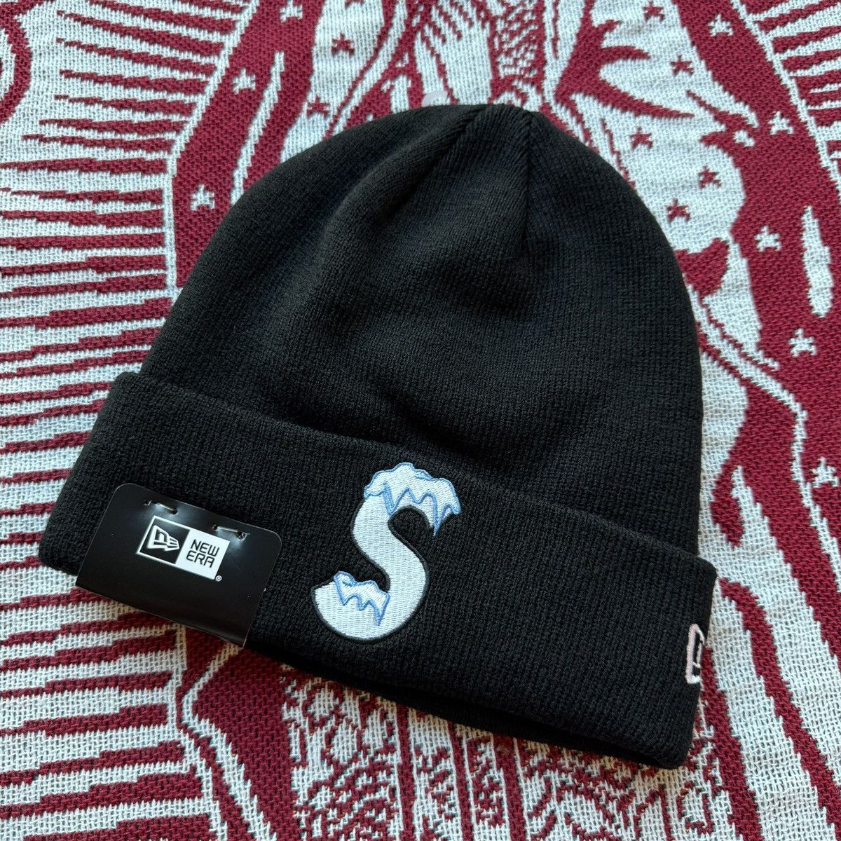 New Era × Supreme FW20 Supreme x New Era S logo Beanie Black Small Box Logo Size ONE SIZE - 1 Thumbnail