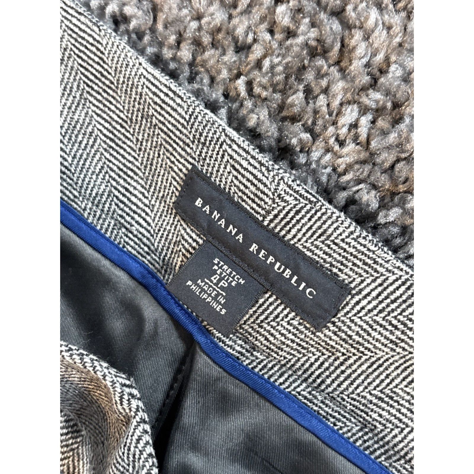Banana Republic VINTAGE Banana Republic Pants Womens 28x29 Wool Houndstooth Dress Pants Grey Baggy Wide-Leg 28 29in Womens Size 28" / US 6 / IT 42 - 6 Thumbnail