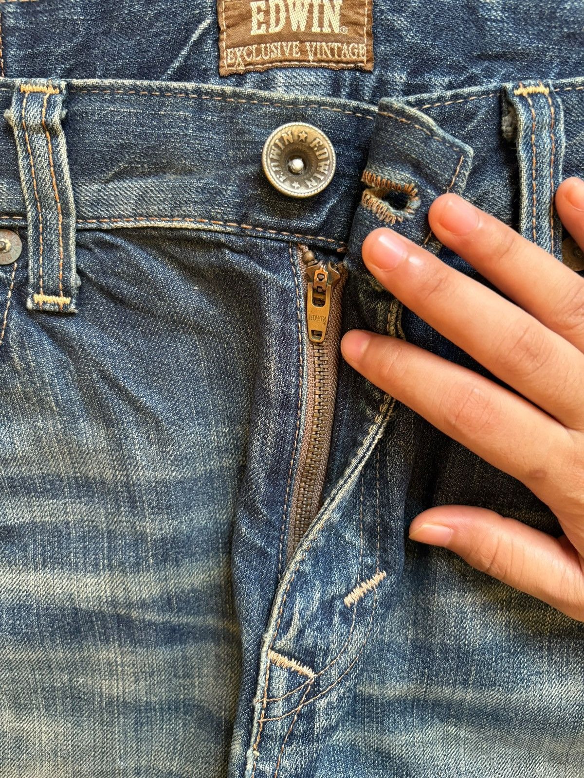 Edwin × Japanese Brand Exclusive Vintage Edwin Japan Mud Wash Distress Loose Jeans Size US 35 - 3 Thumbnail