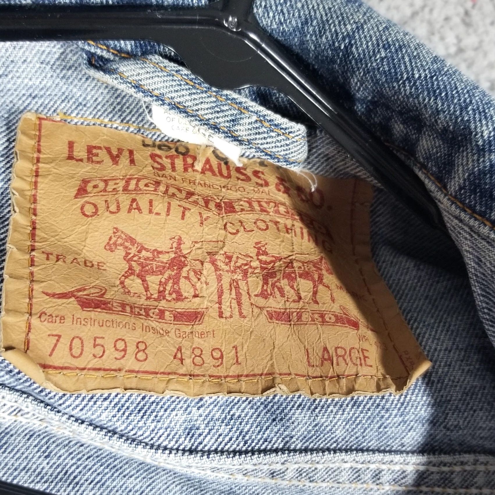 Levi's VINTAGE Levi's Jacket Mens Large ROAD Goat Flaw Blue Denim Trucker 70598-4891 Size US L / EU 52-54 / 3 - 5 Thumbnail