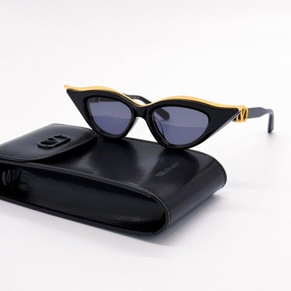 Valentino NEW VALENTINO V-GOLDCUT-II VLS-114A WOMEN BLACK SUNGLASSES Size ONE SIZE - 1 Thumbnail