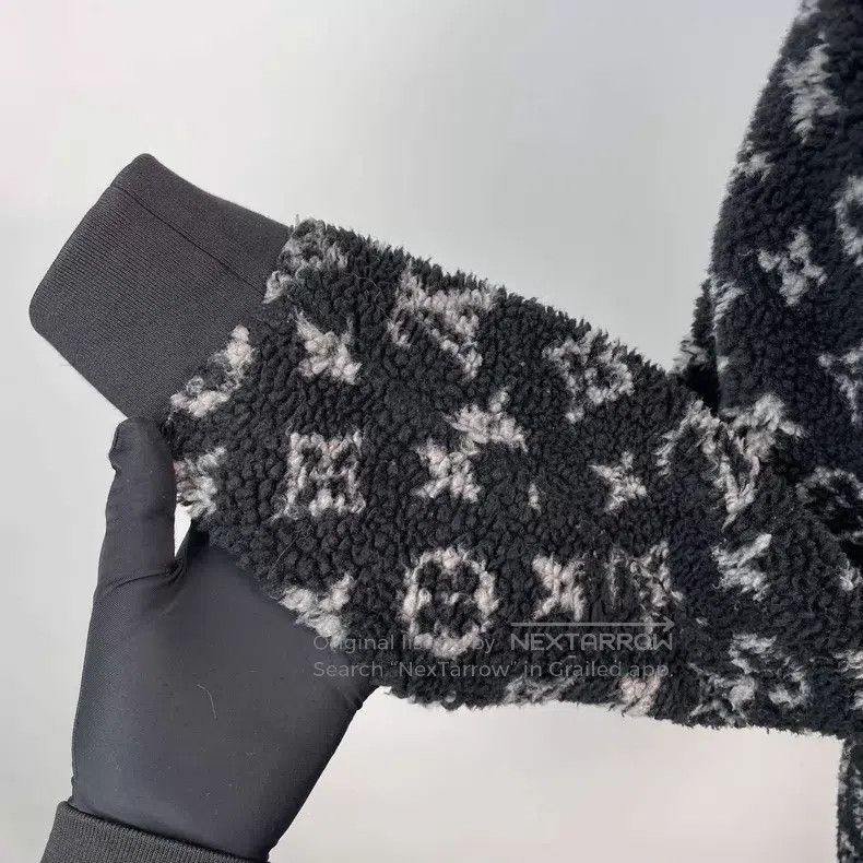 Louis Vuitton Louis Vuitton Monogram Black Logoed Teddy Cashmere Jacket Size US XS / EU 42 / 0 - 4 Thumbnail