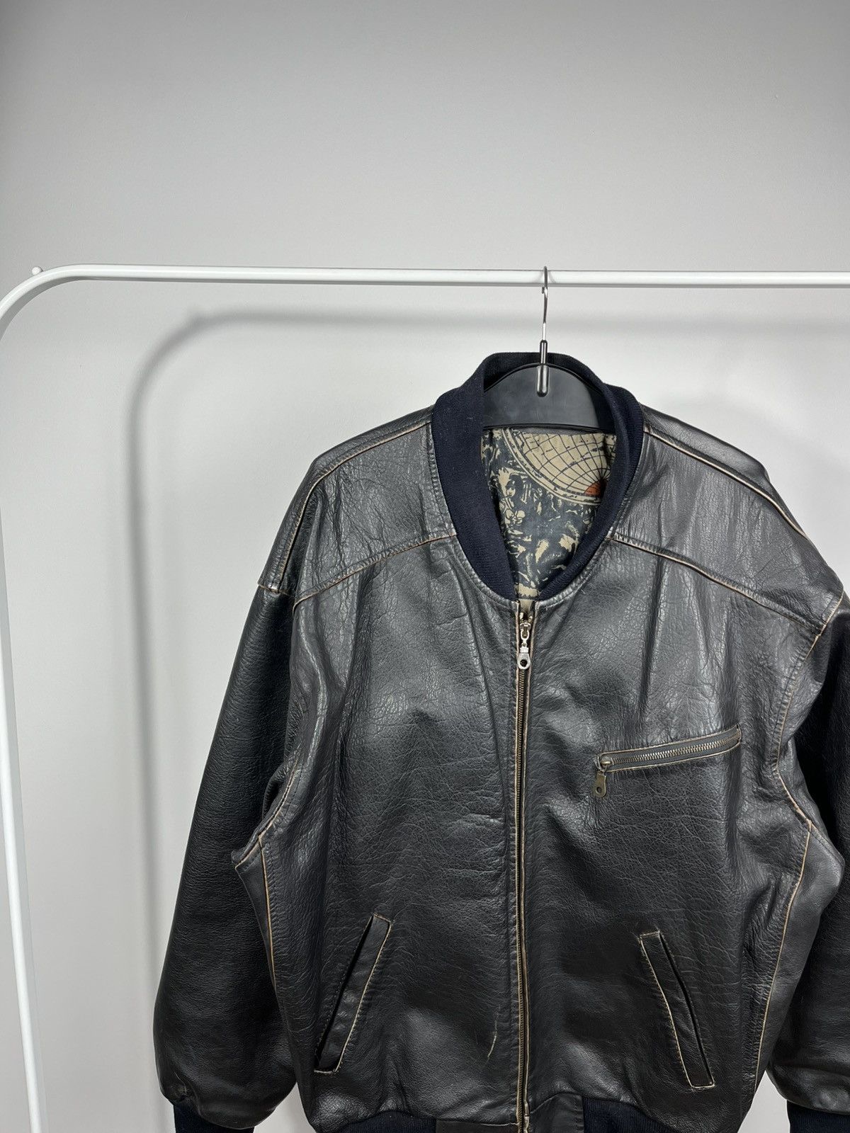 Leather Vintage Heavy Leather Biker Bomber Jacket Classic Mens Size US XL / EU 56 / 4 - 2 Thumbnail