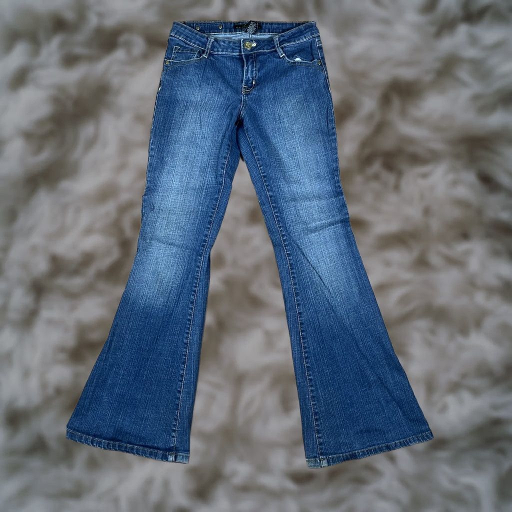 Southpole Southpole Jeans Co. Denim Jeans Mid Rise Flared Leg Faded Blue Cotton Blend Women’s 7 Size 28" / US 6 / IT 42 - 1 Thumbnail