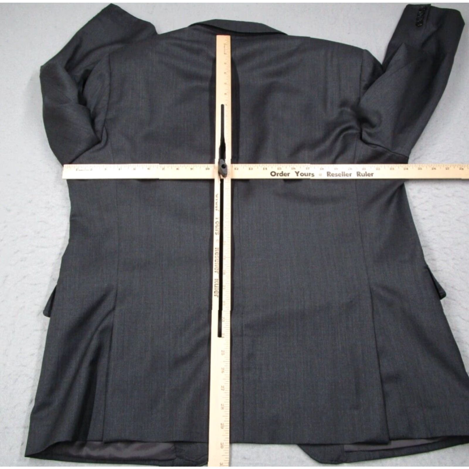 Saks Fifth Avenue Saks Fifth Avenue Ermenegildo Zegna Jacket Men 46 Gray Single-Breasted 2 Button Wool Made in USA Shirt? Size US S / EU 44-46 / 1 - 7 Thumbnail