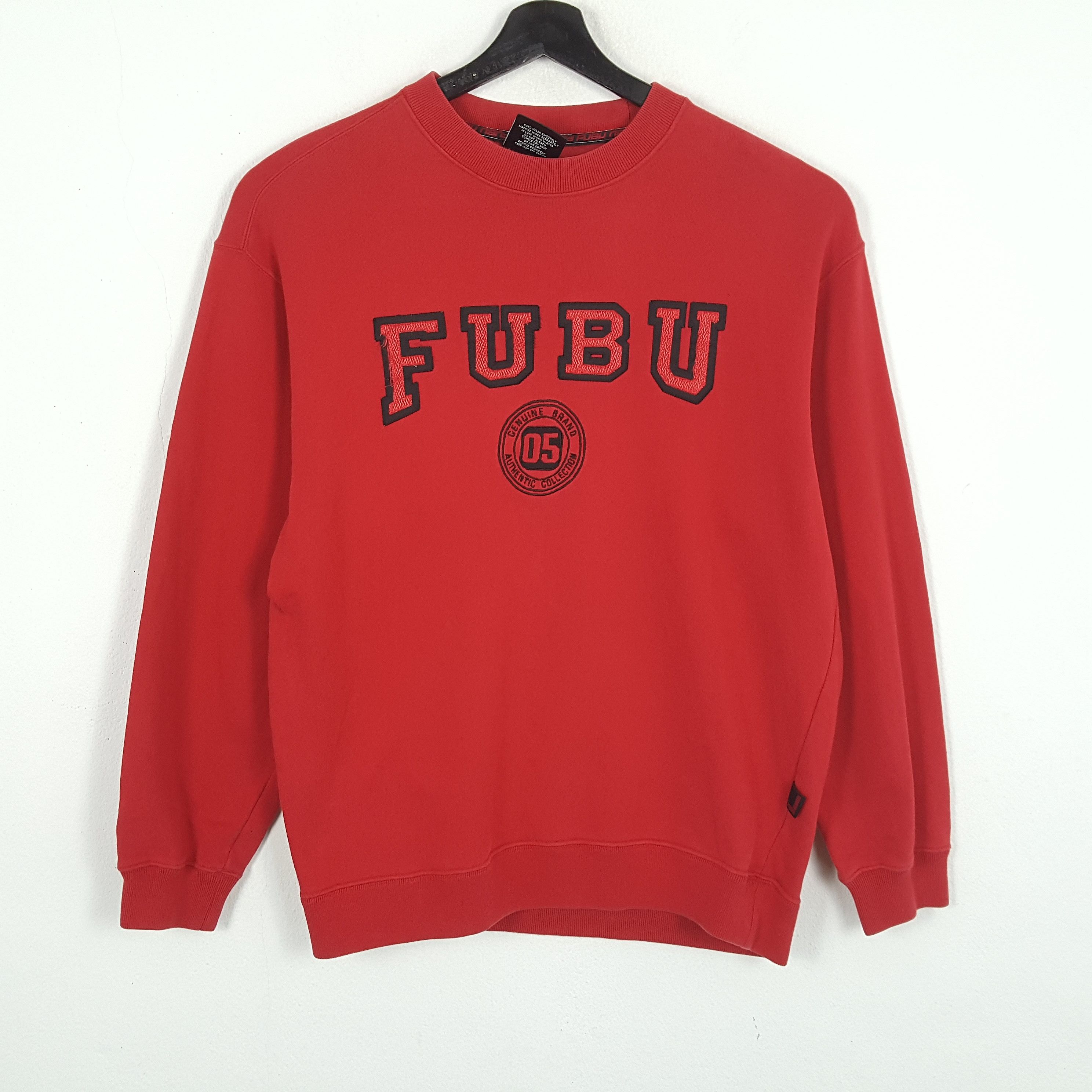 Fubu × Vintage FUBU Center Spellout Design Streetwear Sweatshirt Size US L / EU 52-54 / 3 - 1 Thumbnail