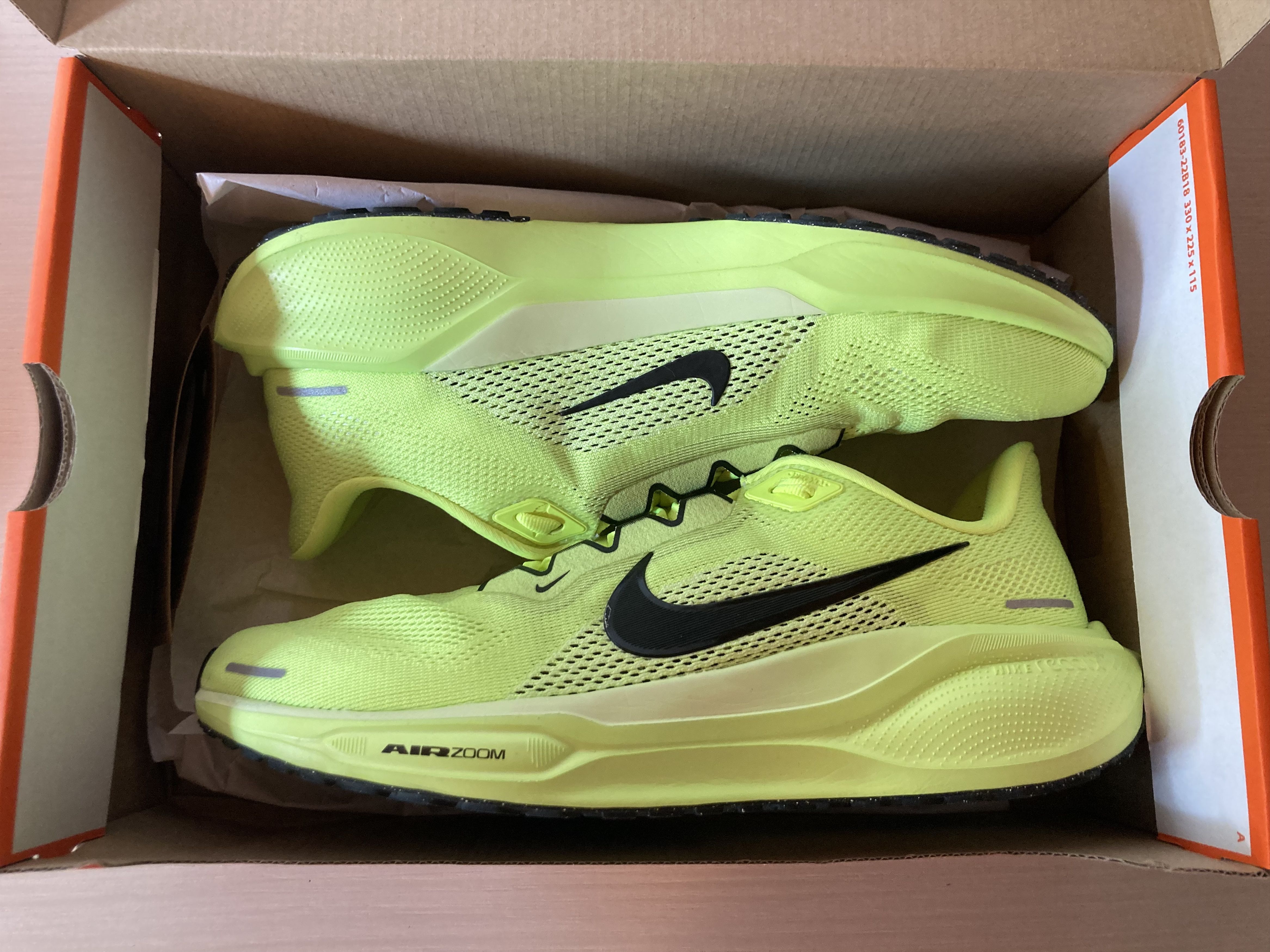 Nike NIKE Air Zoom Pegasus 41 in VOLT - size EU 43 Size US 10 / EU 43 - 3 Thumbnail