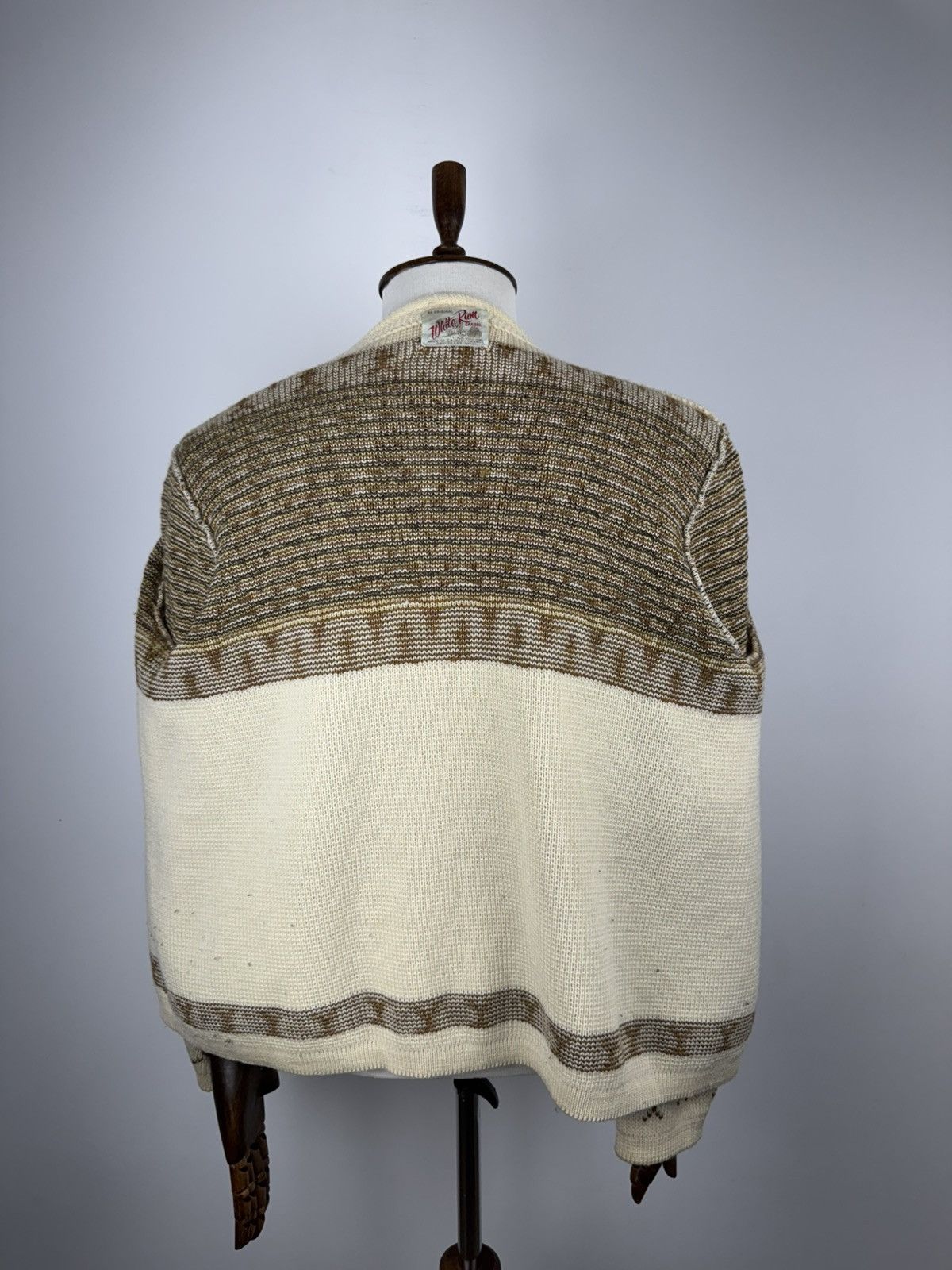 Vintage Vintage 70-x White RAM Casual Cardigan Wool Sweater size L Size US L / EU 52-54 / 3 - 6 Thumbnail