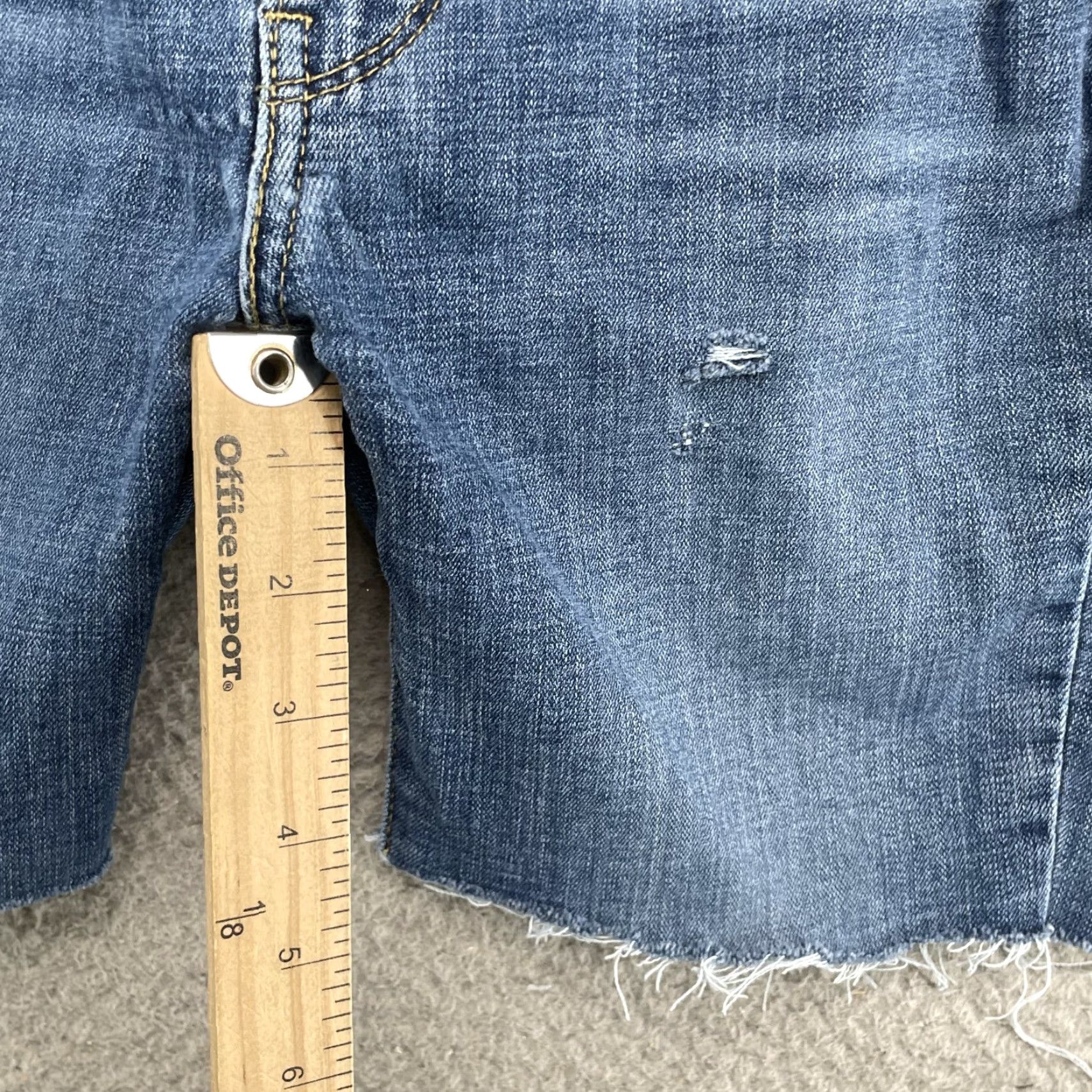 Levi's Levi's Denim Jean Shorts Lot 2 Women 24 Slim Bermuda Cut-Off Preppy Y2K 90's Retro Academia Blue 5-Pocket Size 42" / US 20 - 5 Thumbnail