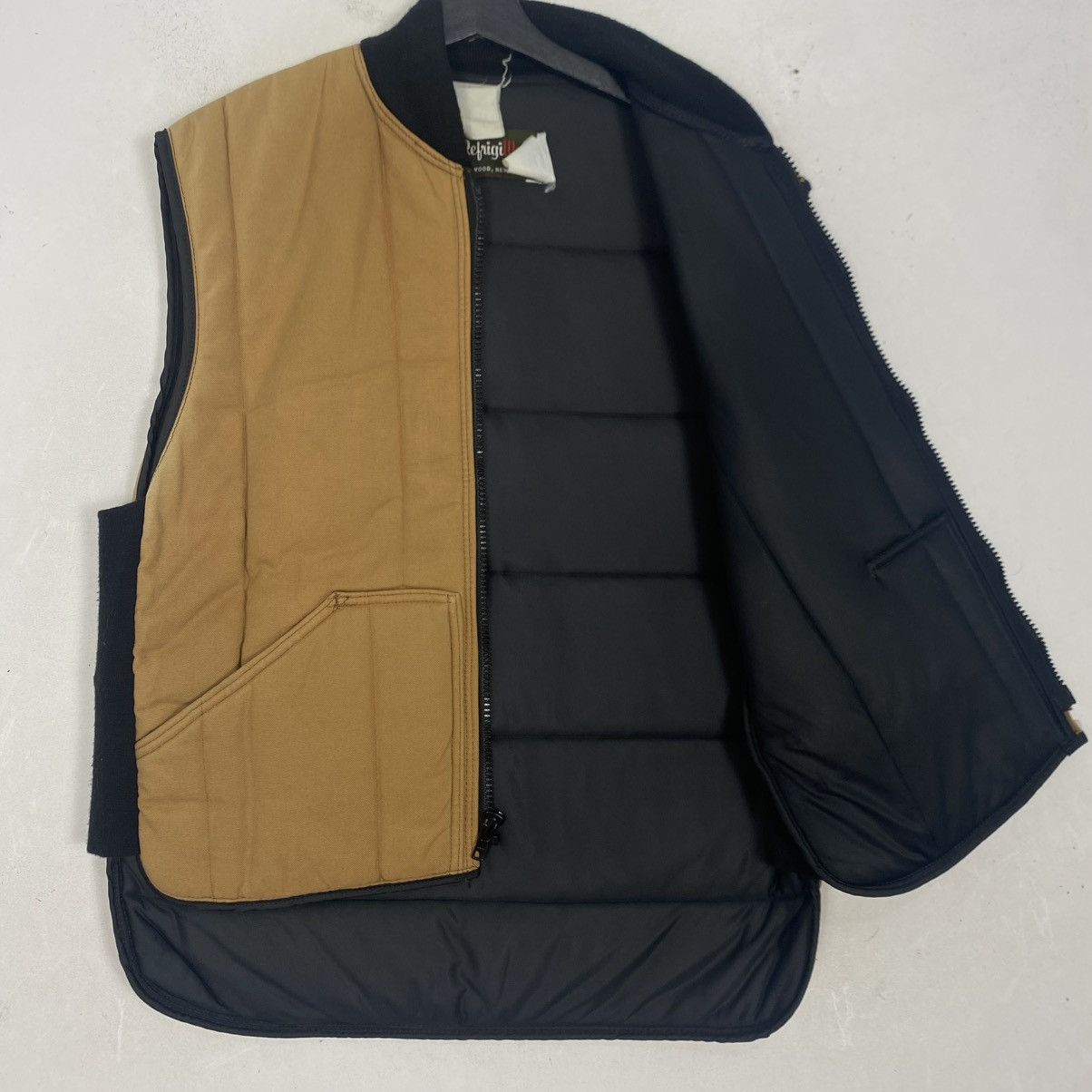 Refrigiwear Vintage Refrigiwear x Japanese Brand Size US M / EU 48-50 / 2 - 5 Thumbnail